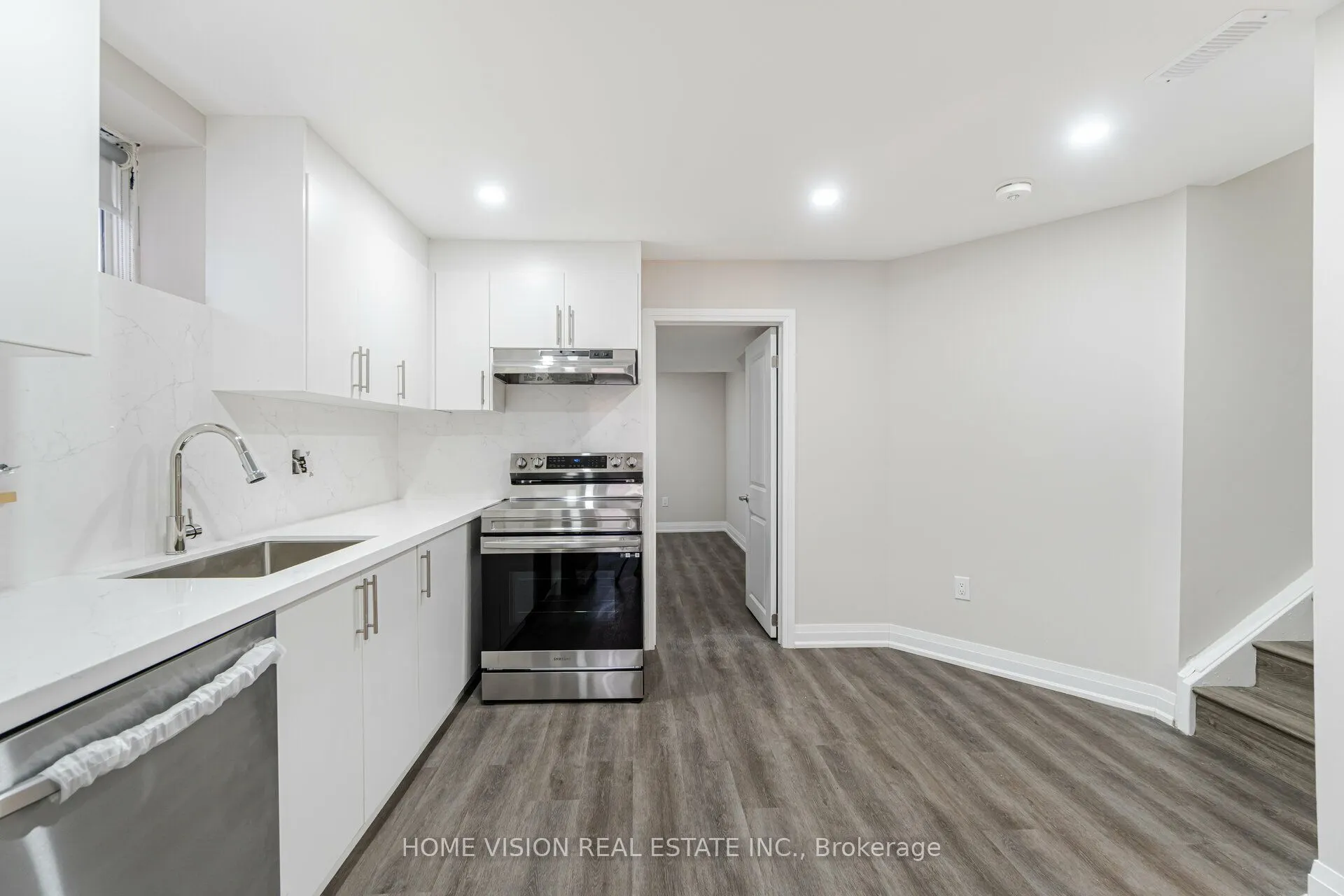 938 Chestnut Heights, #Basement