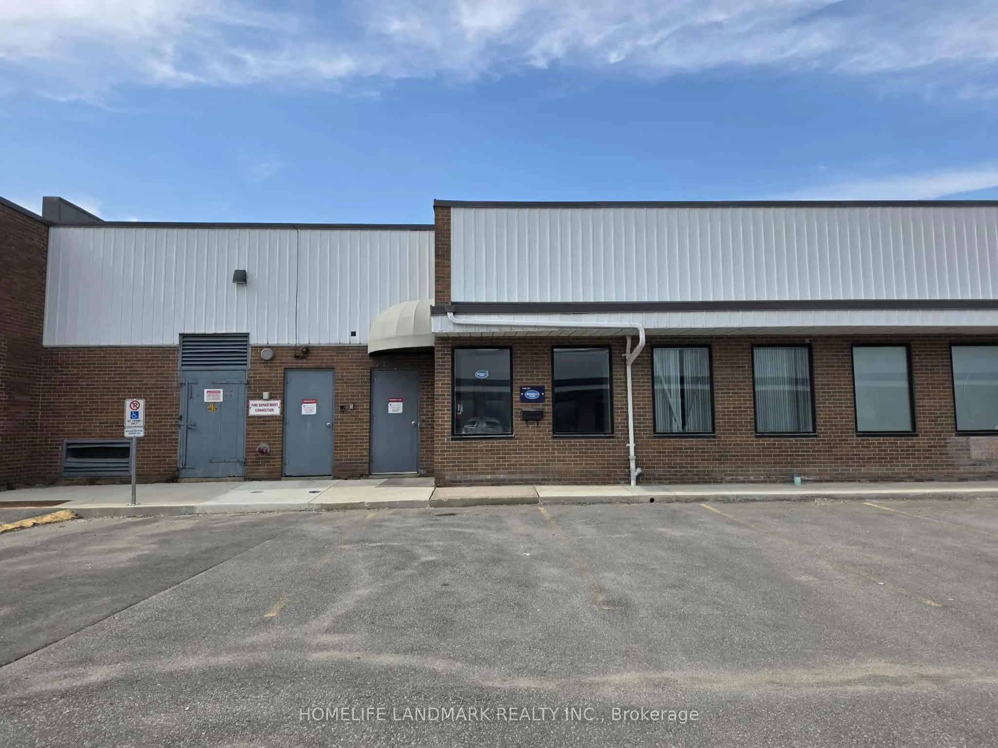 2465 Cawthra Road, #121 & 122