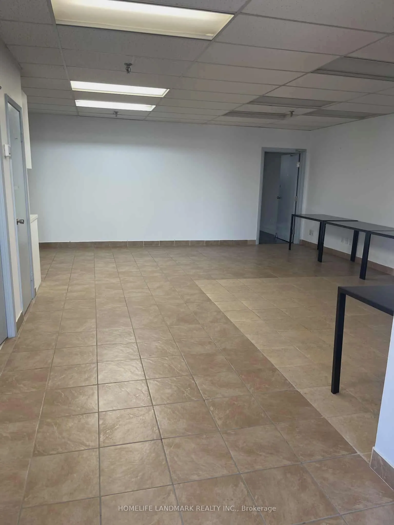 2465 Cawthra Road, #121 & 122