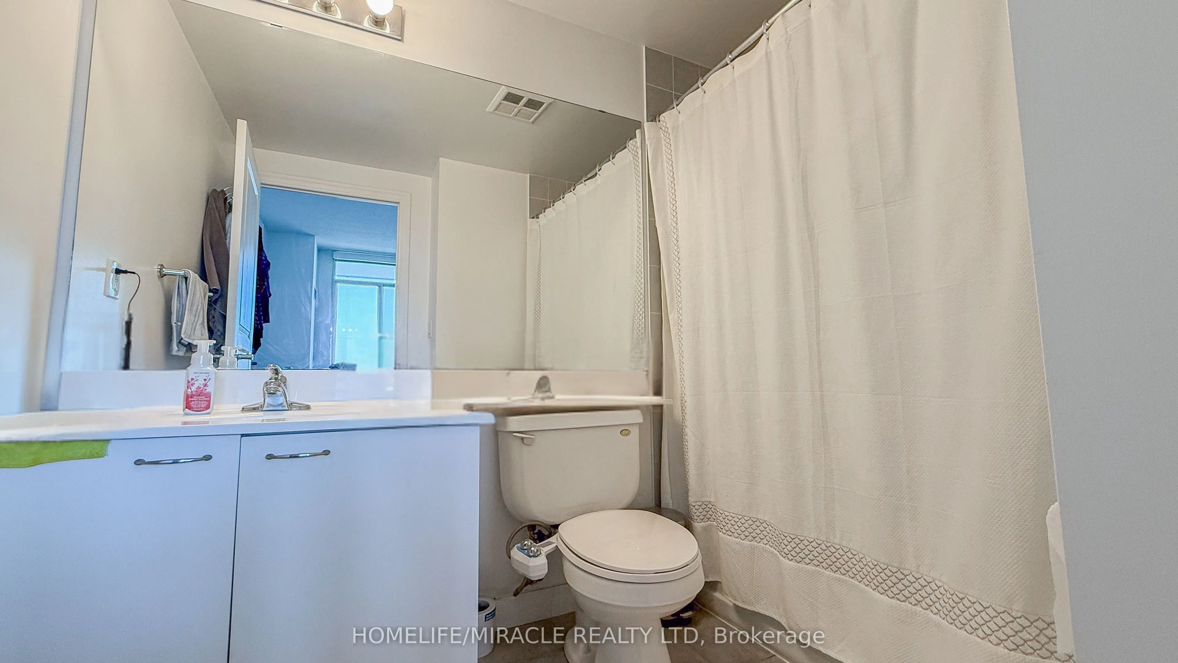 220 Burnhamthorpe Road W, #2803