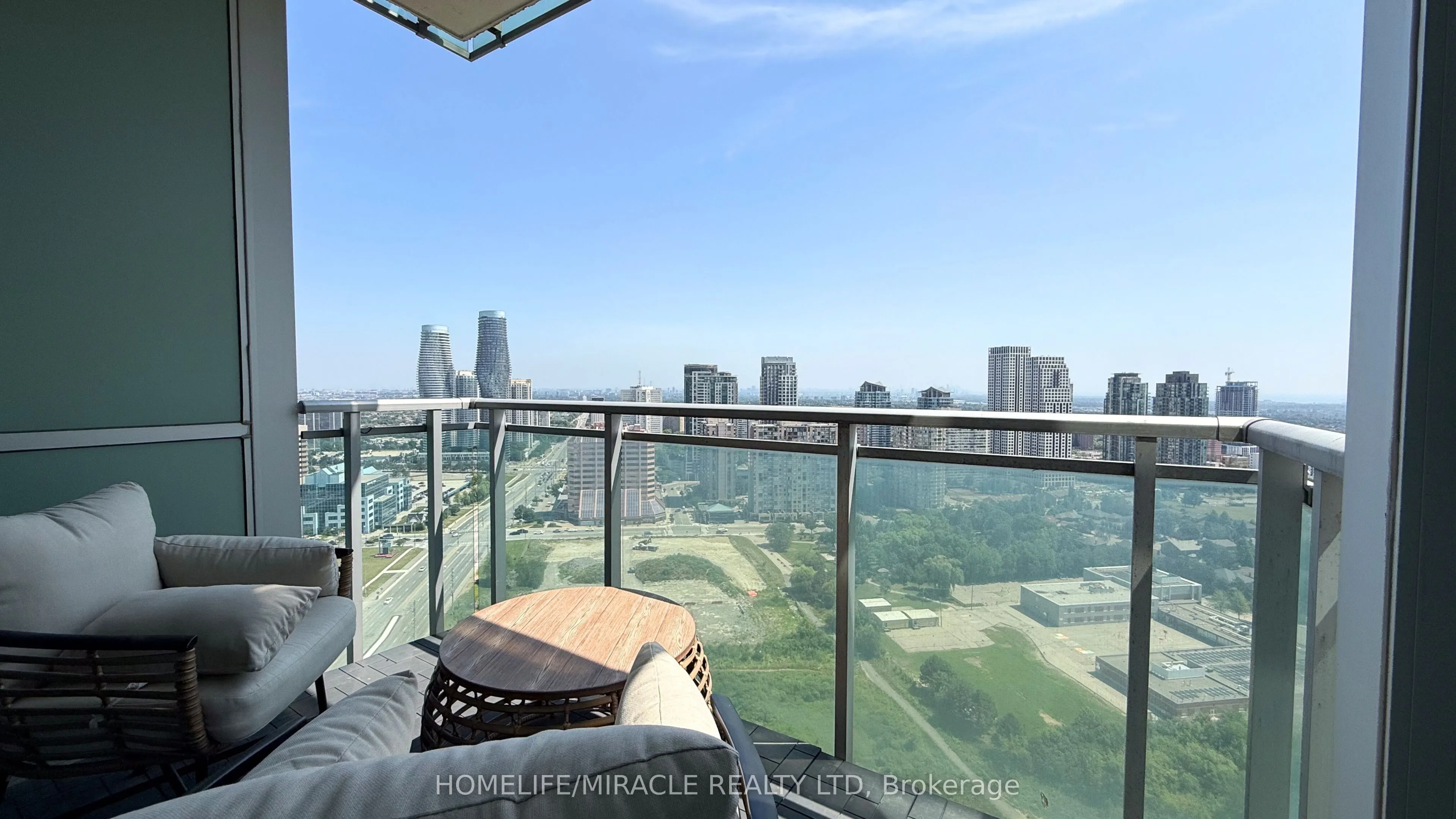 220 Burnhamthorpe Road W, #2803