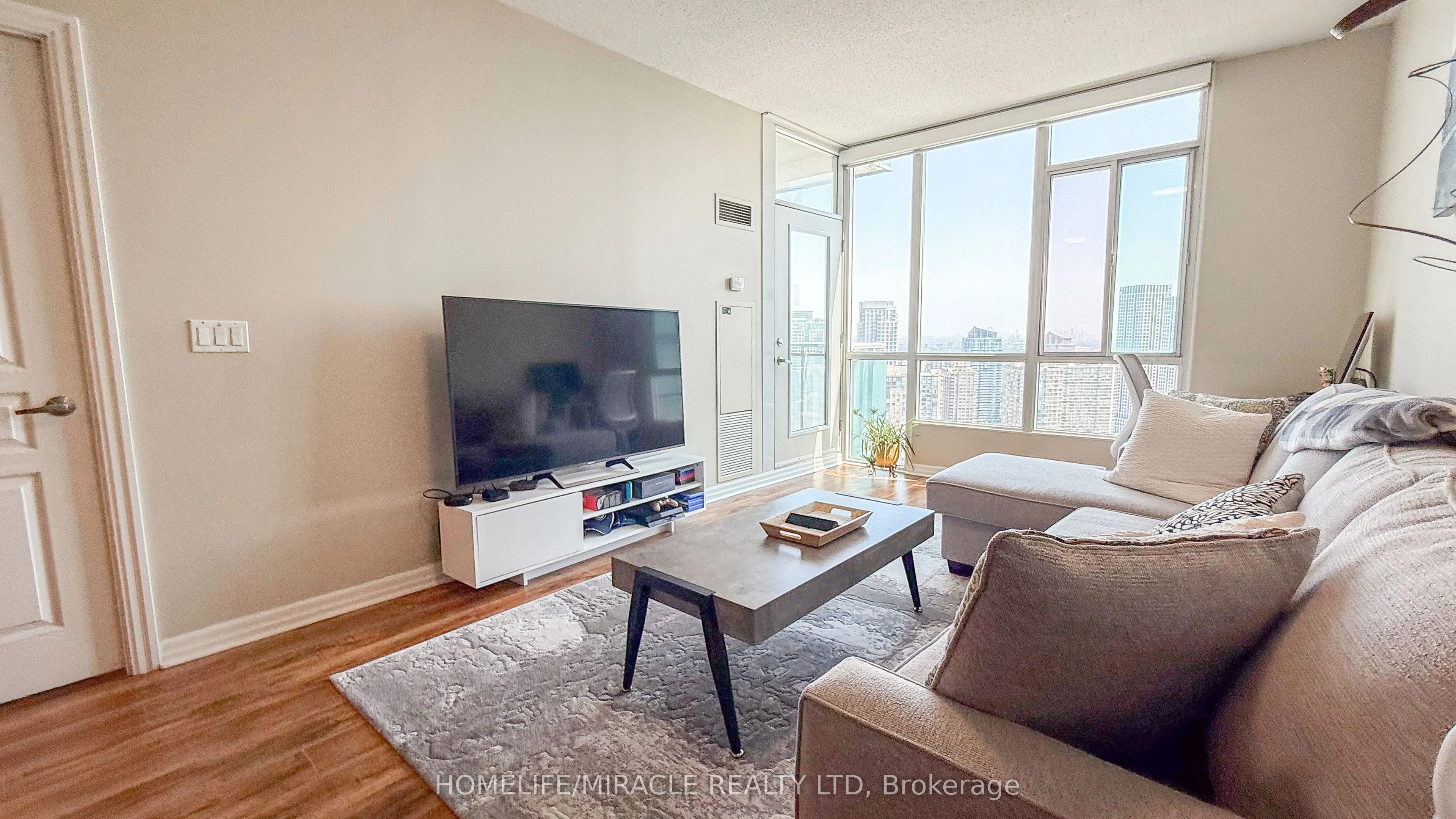 220 Burnhamthorpe Road W, #2803
