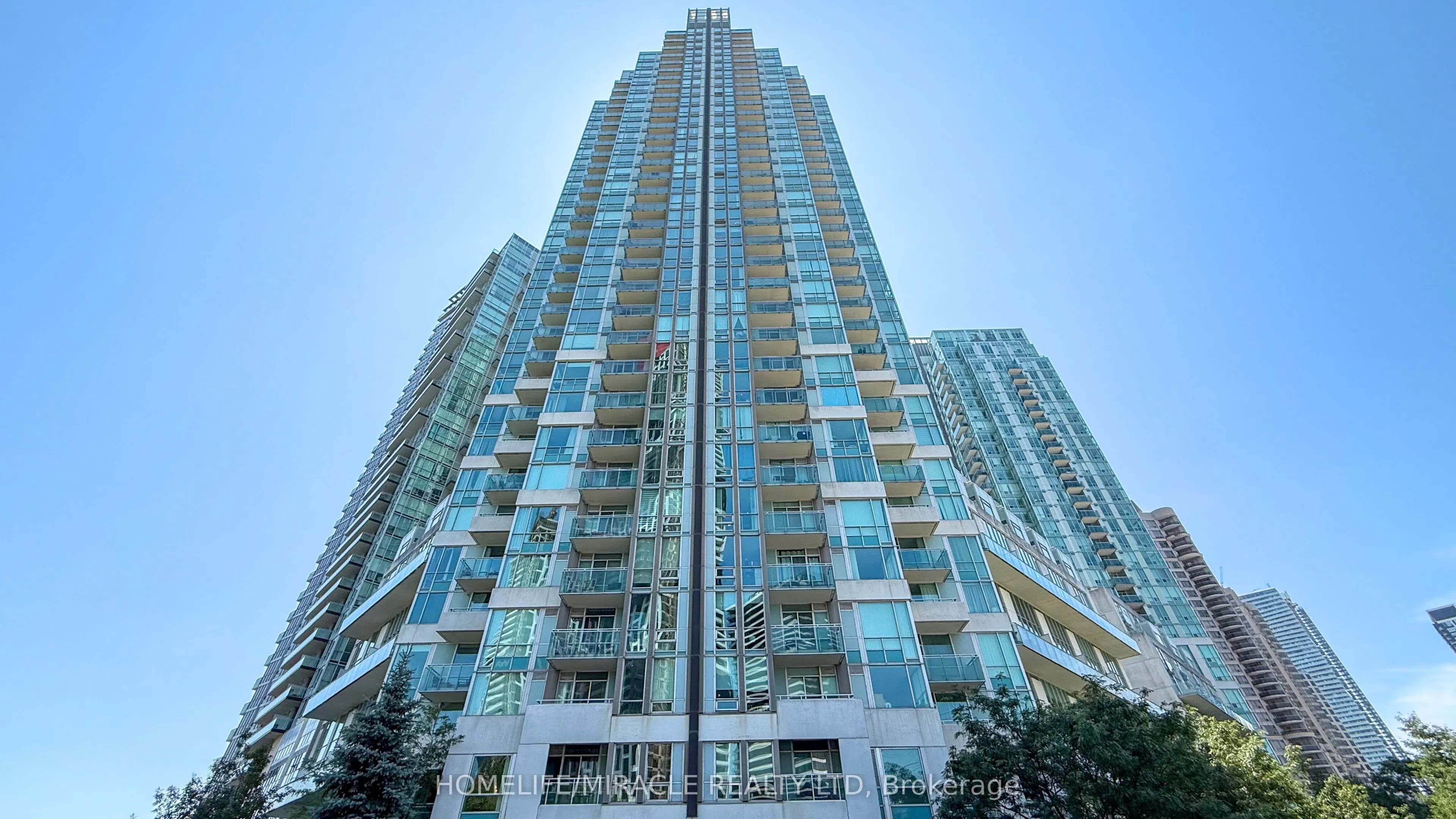 220 Burnhamthorpe Road W, #2803