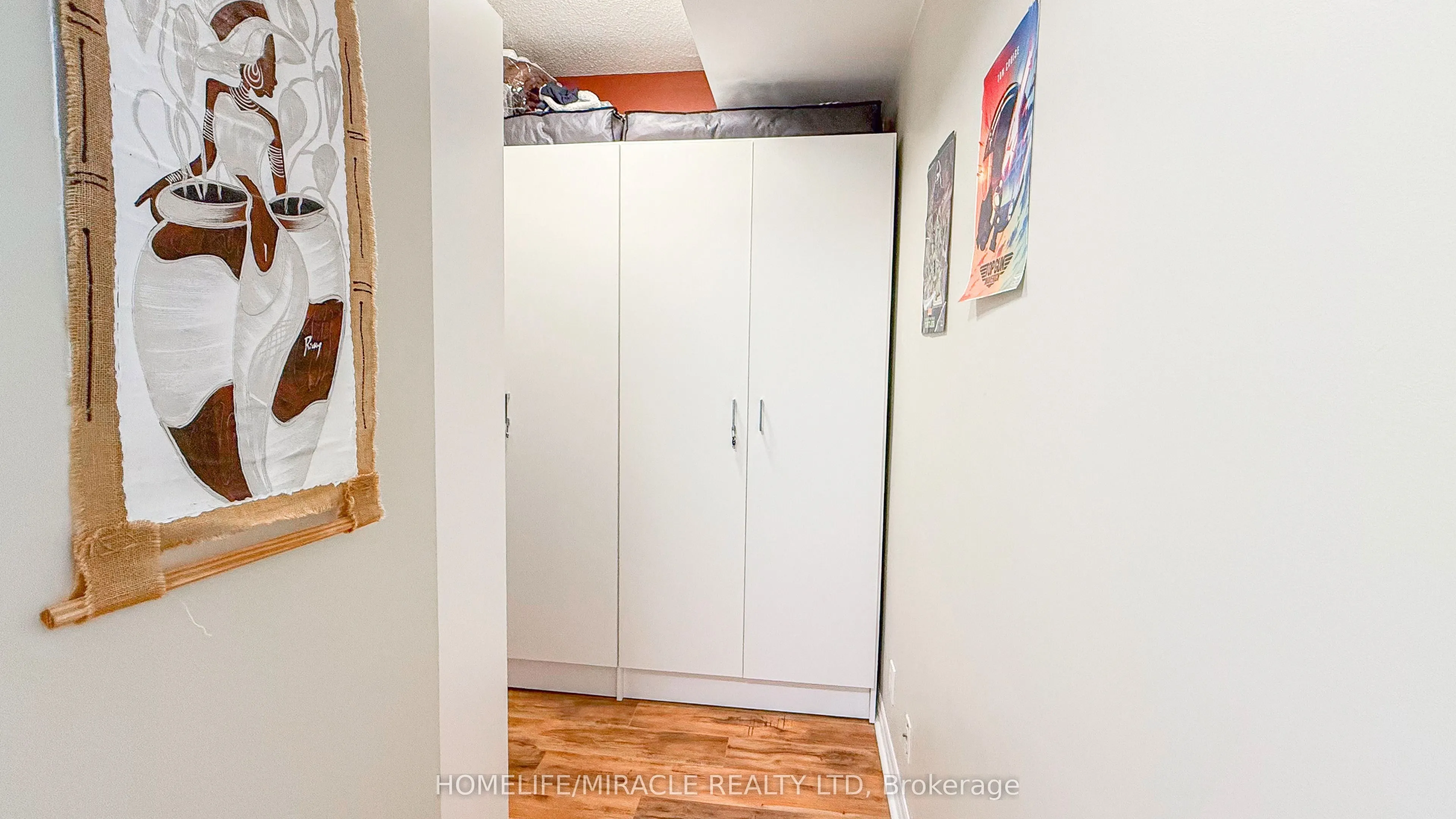 220 Burnhamthorpe Road W, #2803