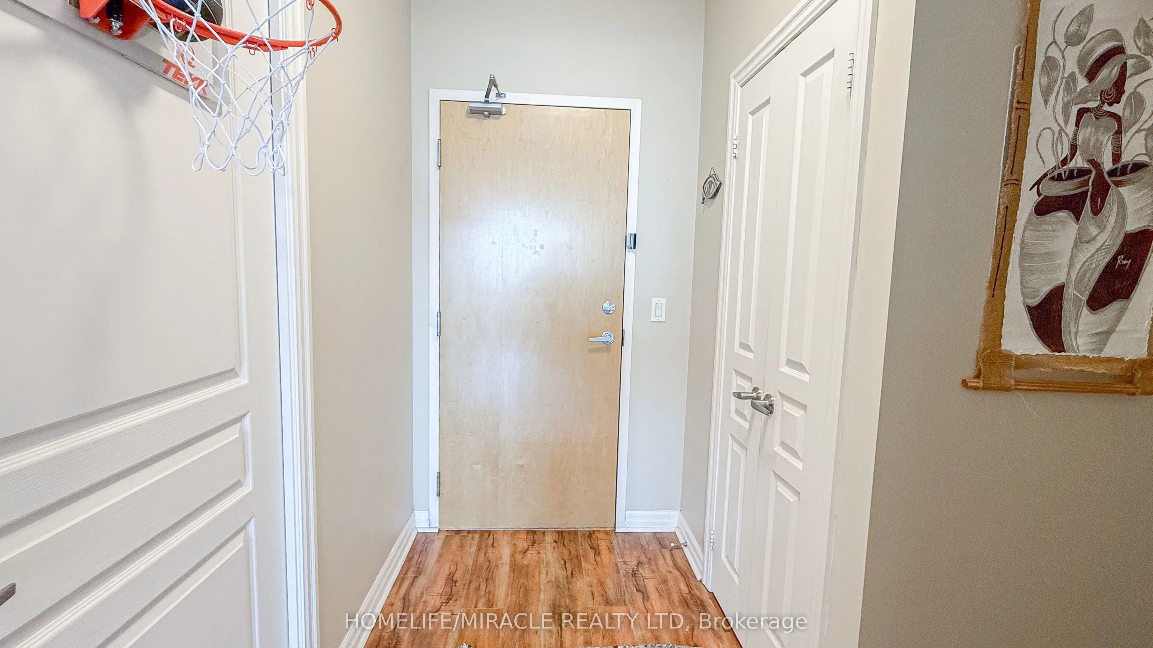 220 Burnhamthorpe Road W, #2803