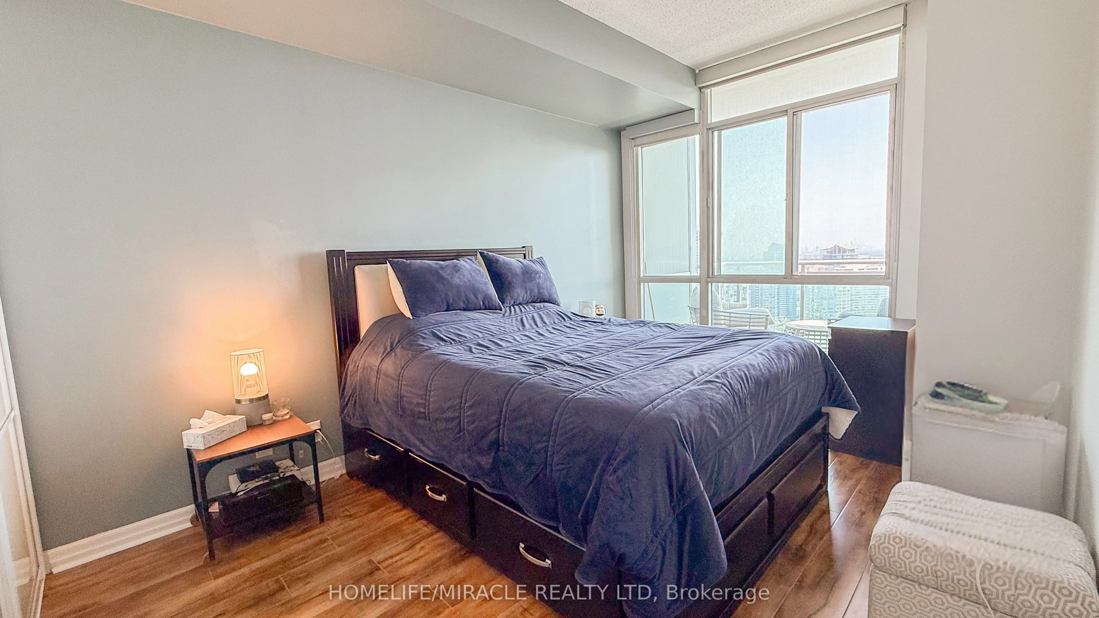 220 Burnhamthorpe Road W, #2803