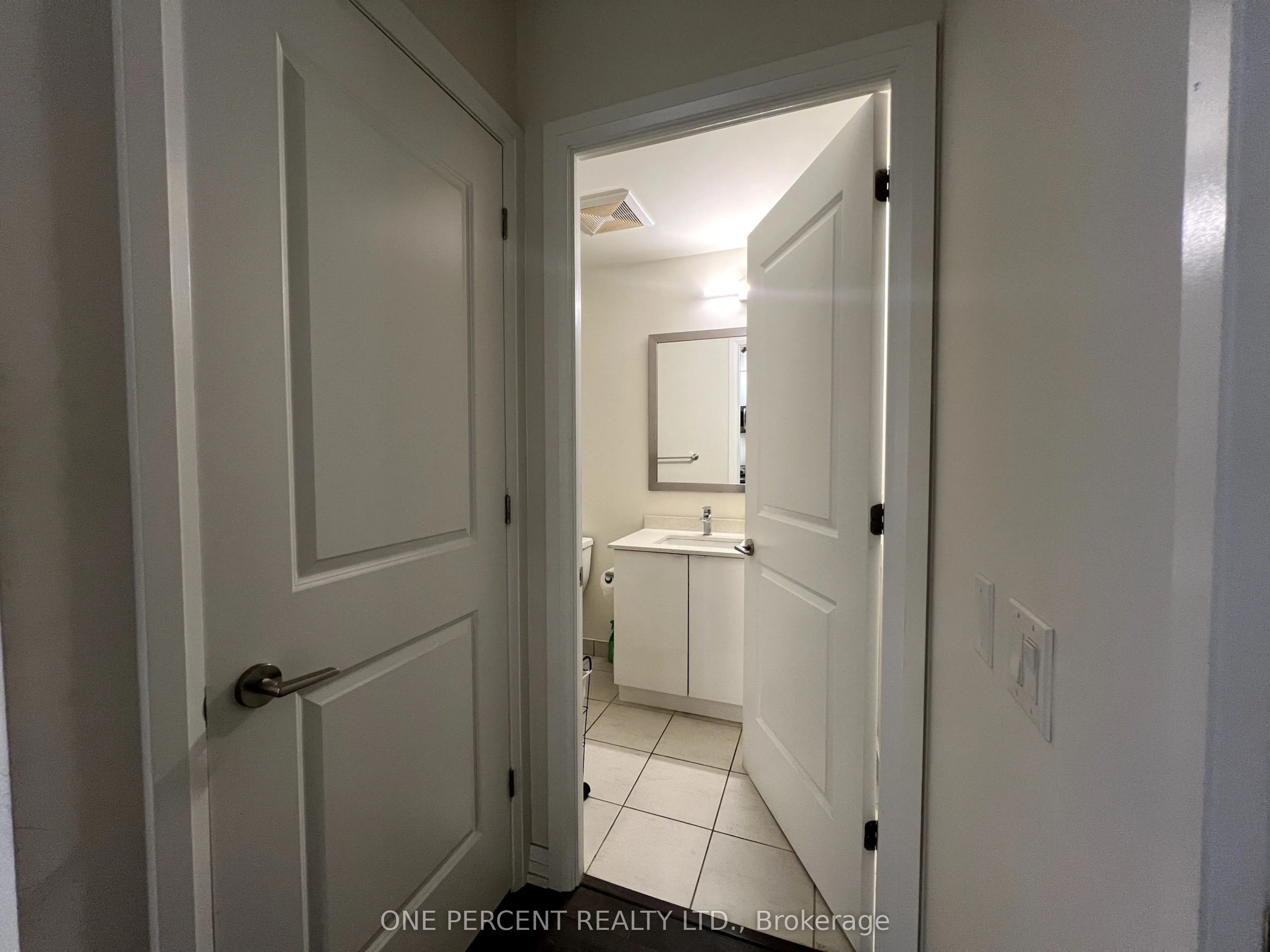 50 Thomas Riley Road, #819