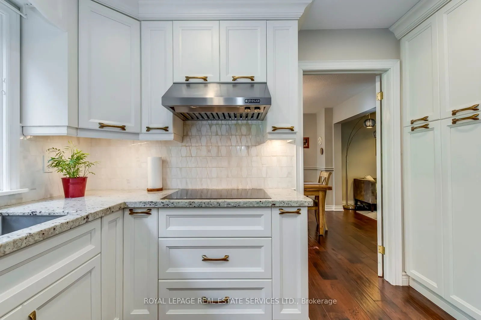 1460 Caulder Drive
