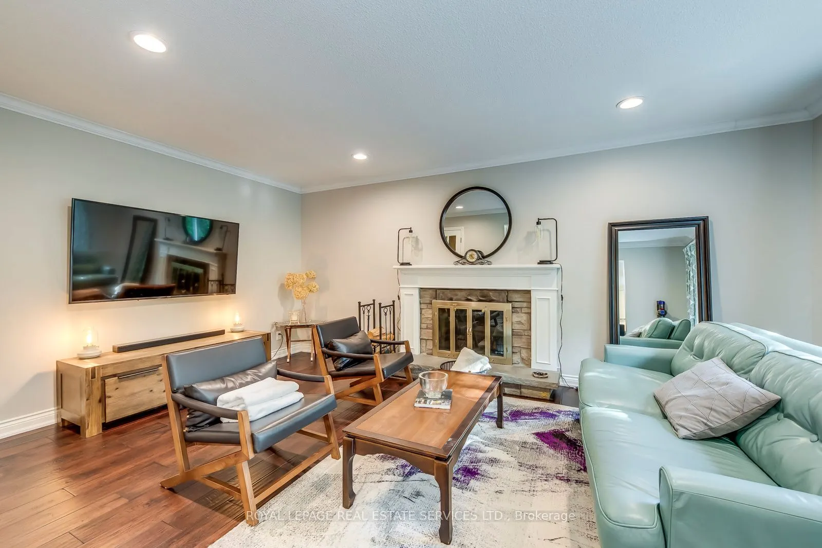 1460 Caulder Drive