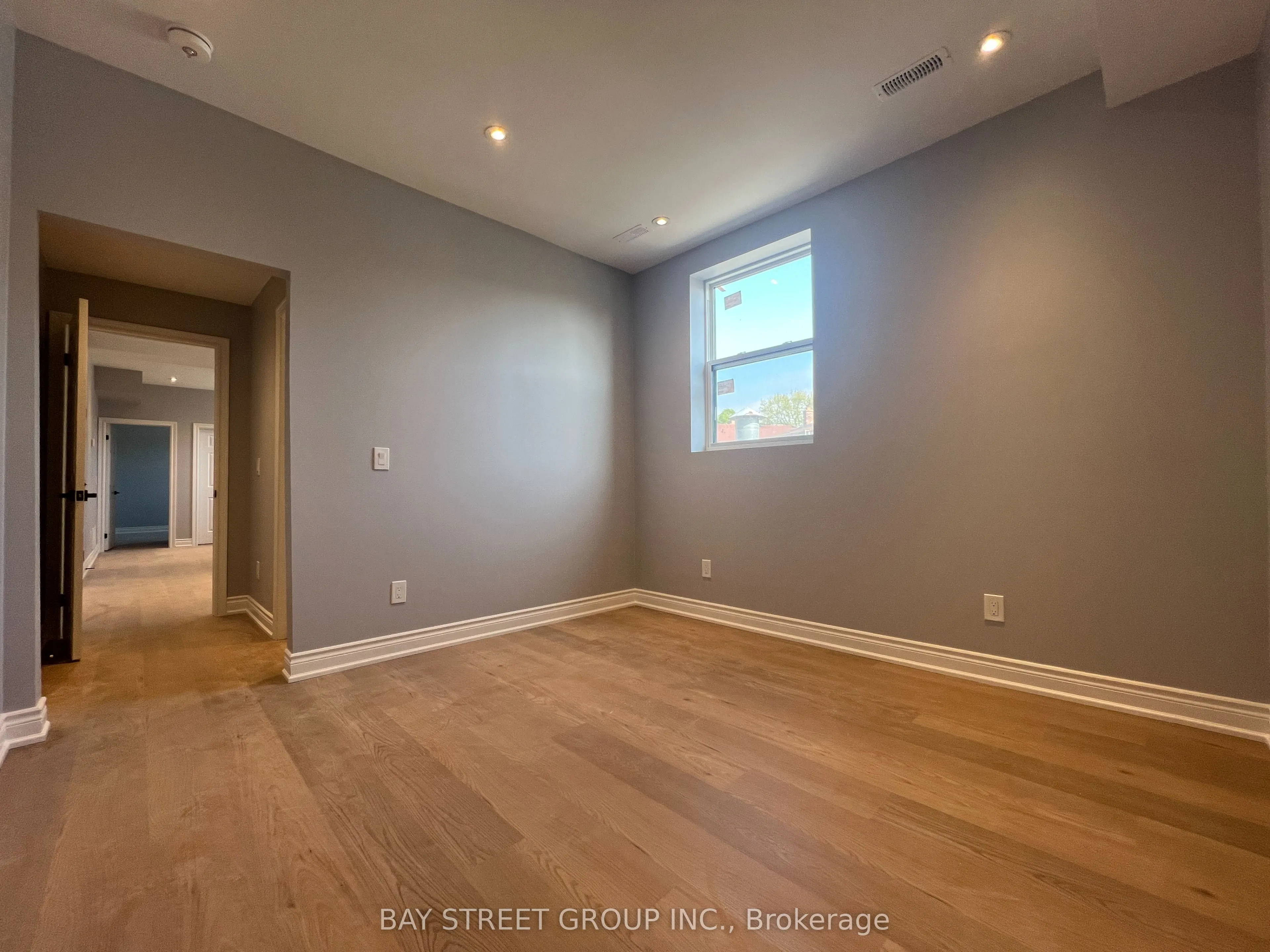 2386 Lake Shore Boulevard W, #202