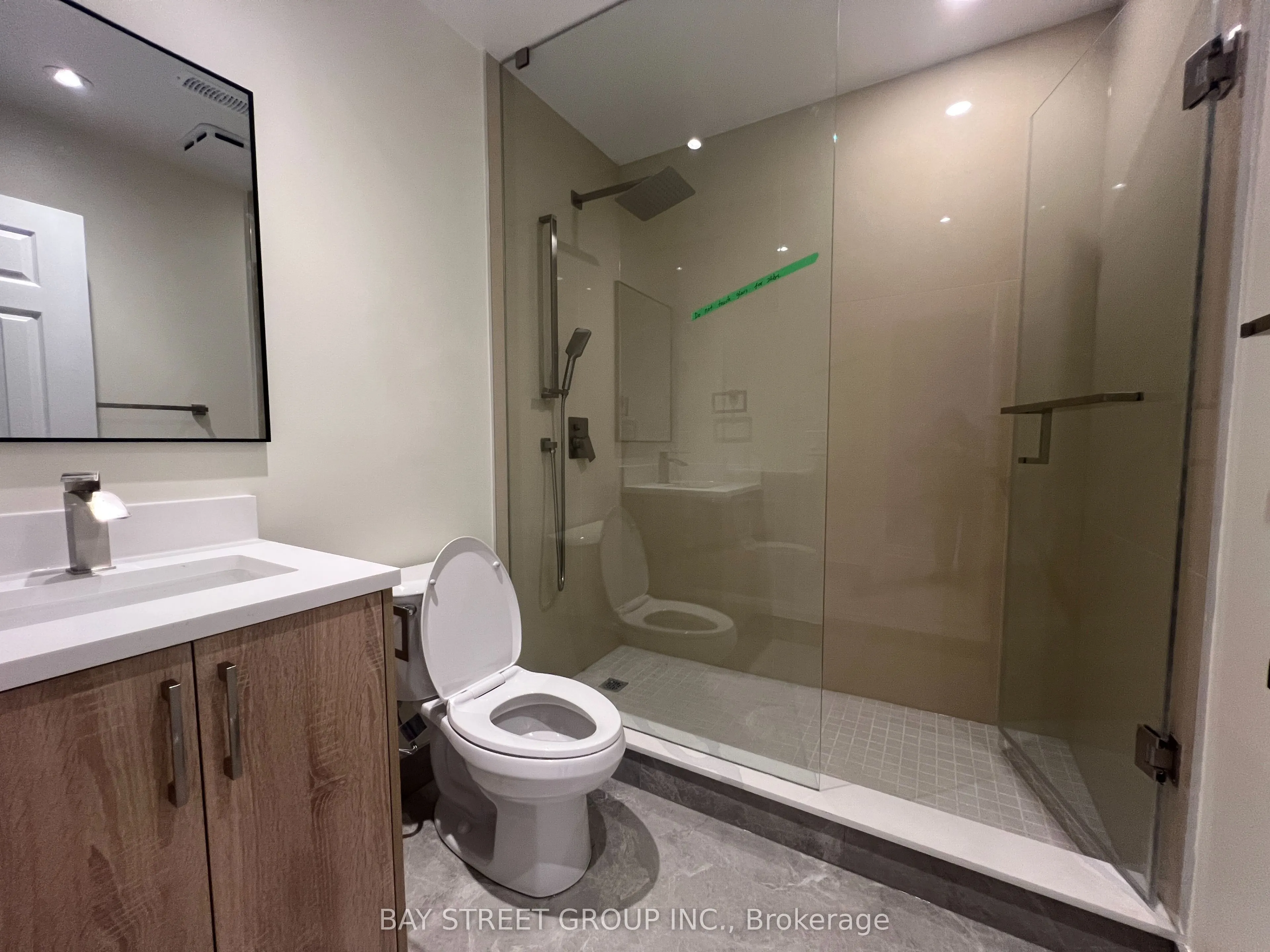 2386 Lake Shore Boulevard W, #202