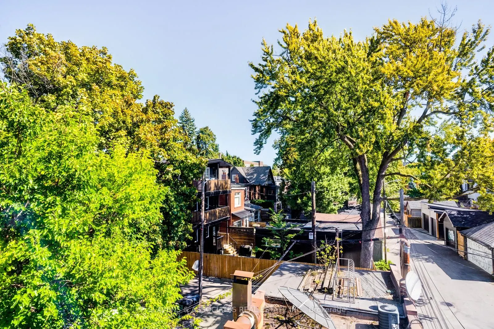 165 Roncesvalles Avenue