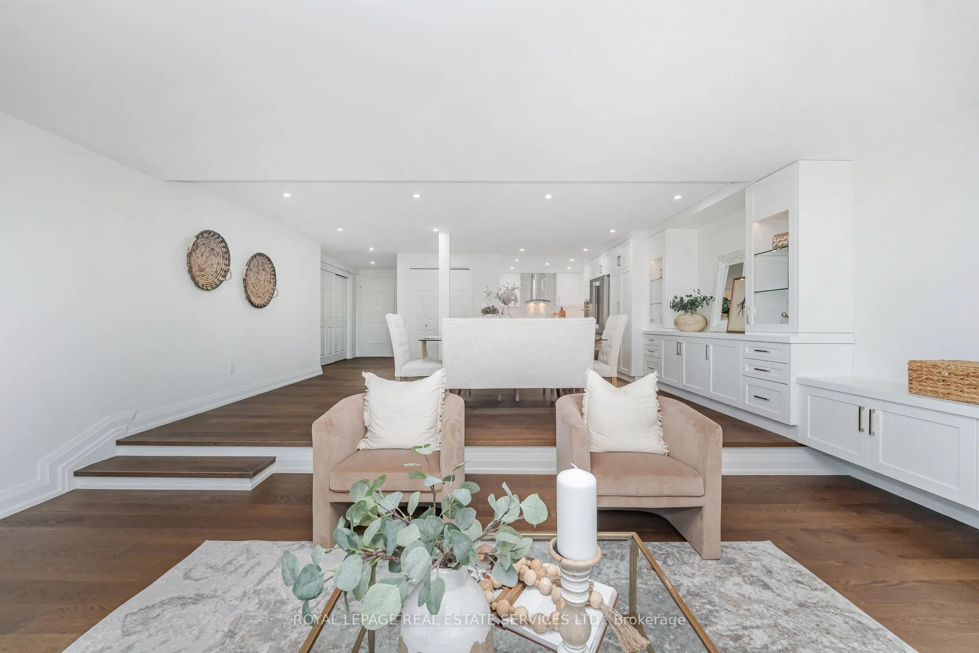 2180 Marine Drive, #306