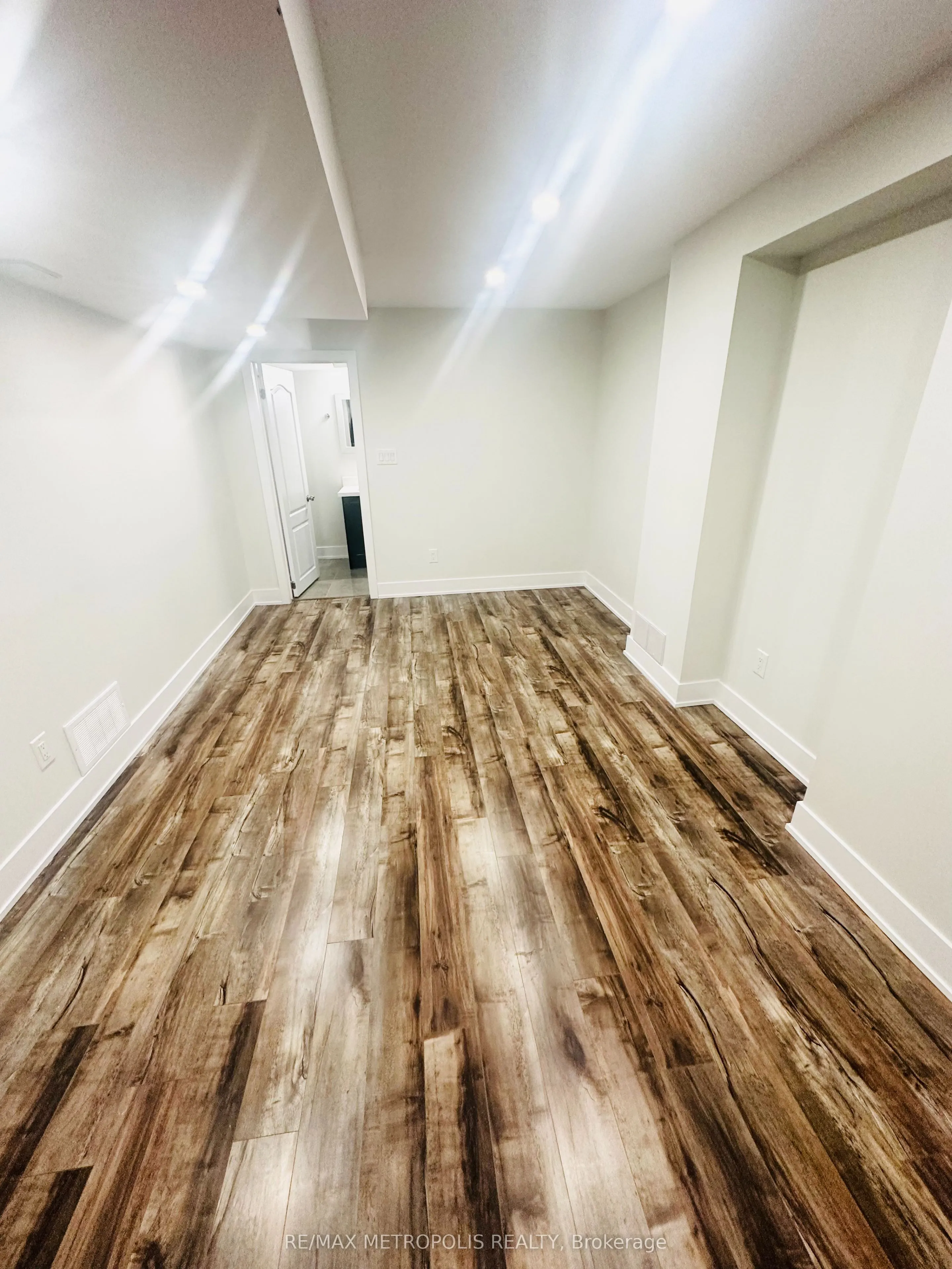 15 Dalecrest Road, #Bsmt
