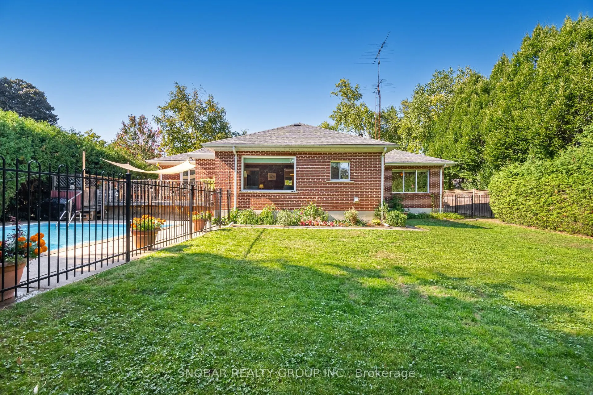 154 Maplewood Road