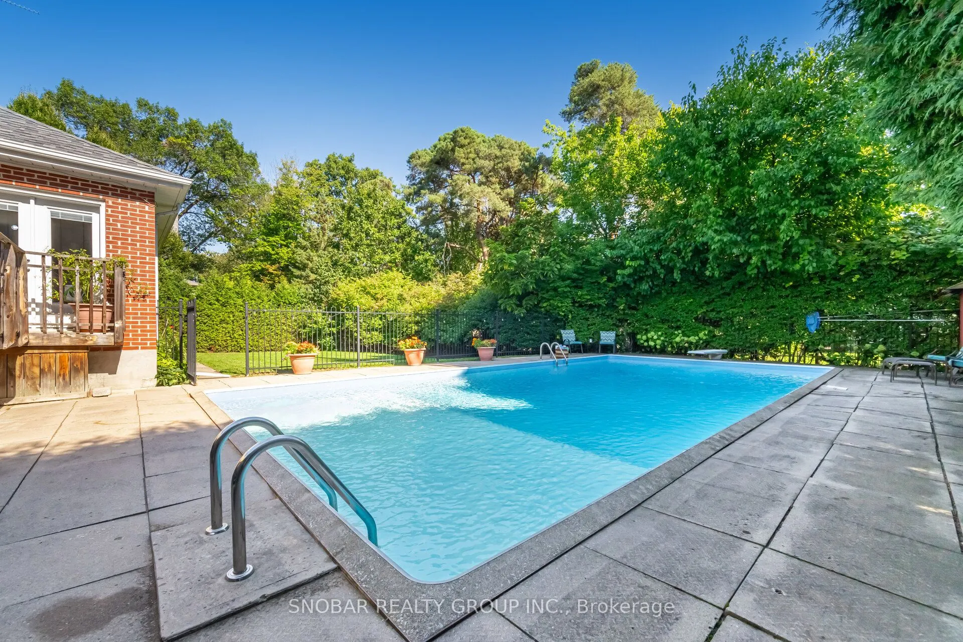 154 Maplewood Road