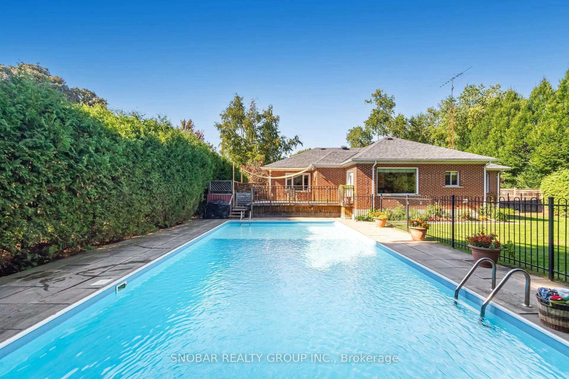154 Maplewood Road