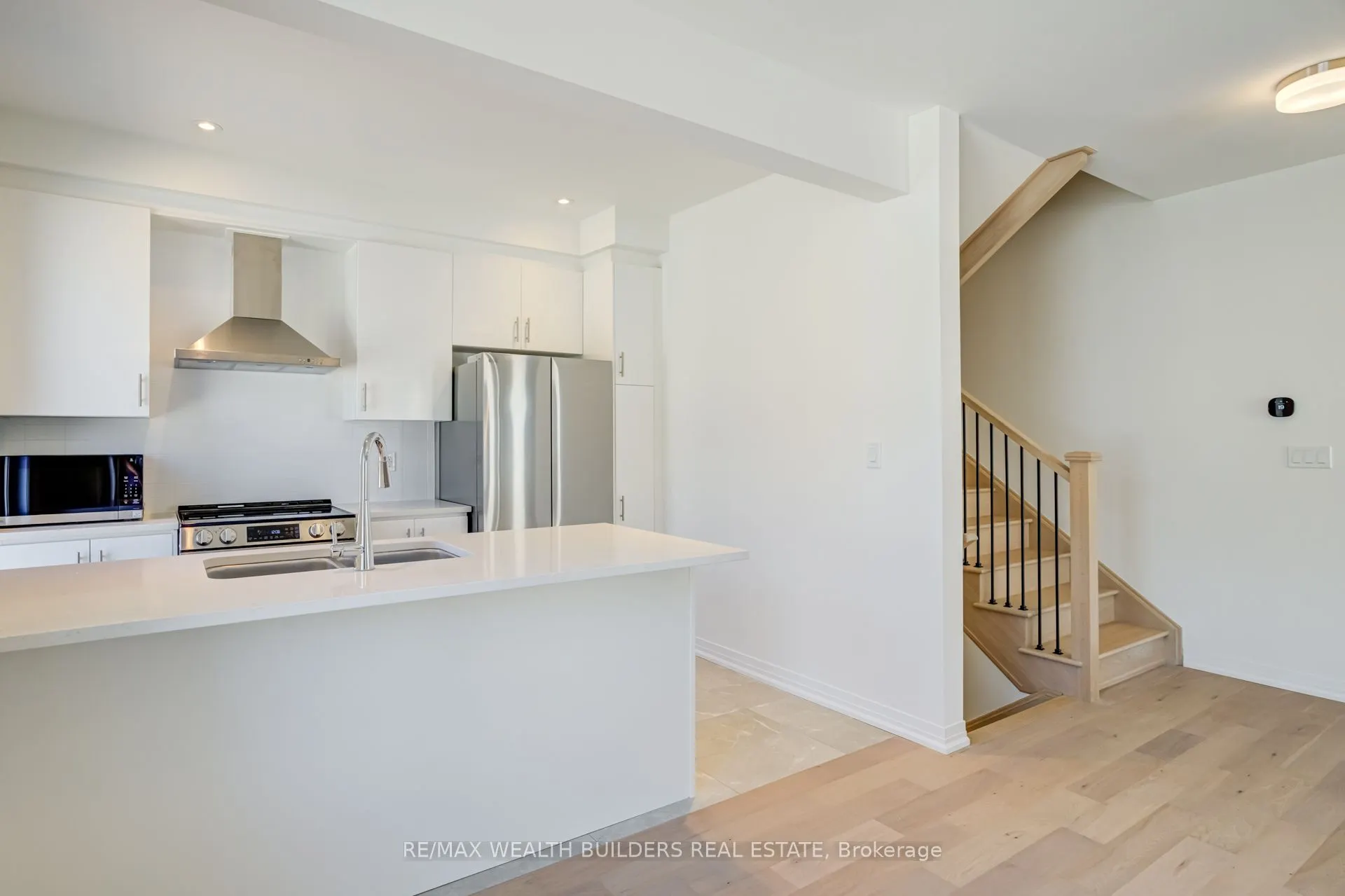 1 Kings Hill Drive