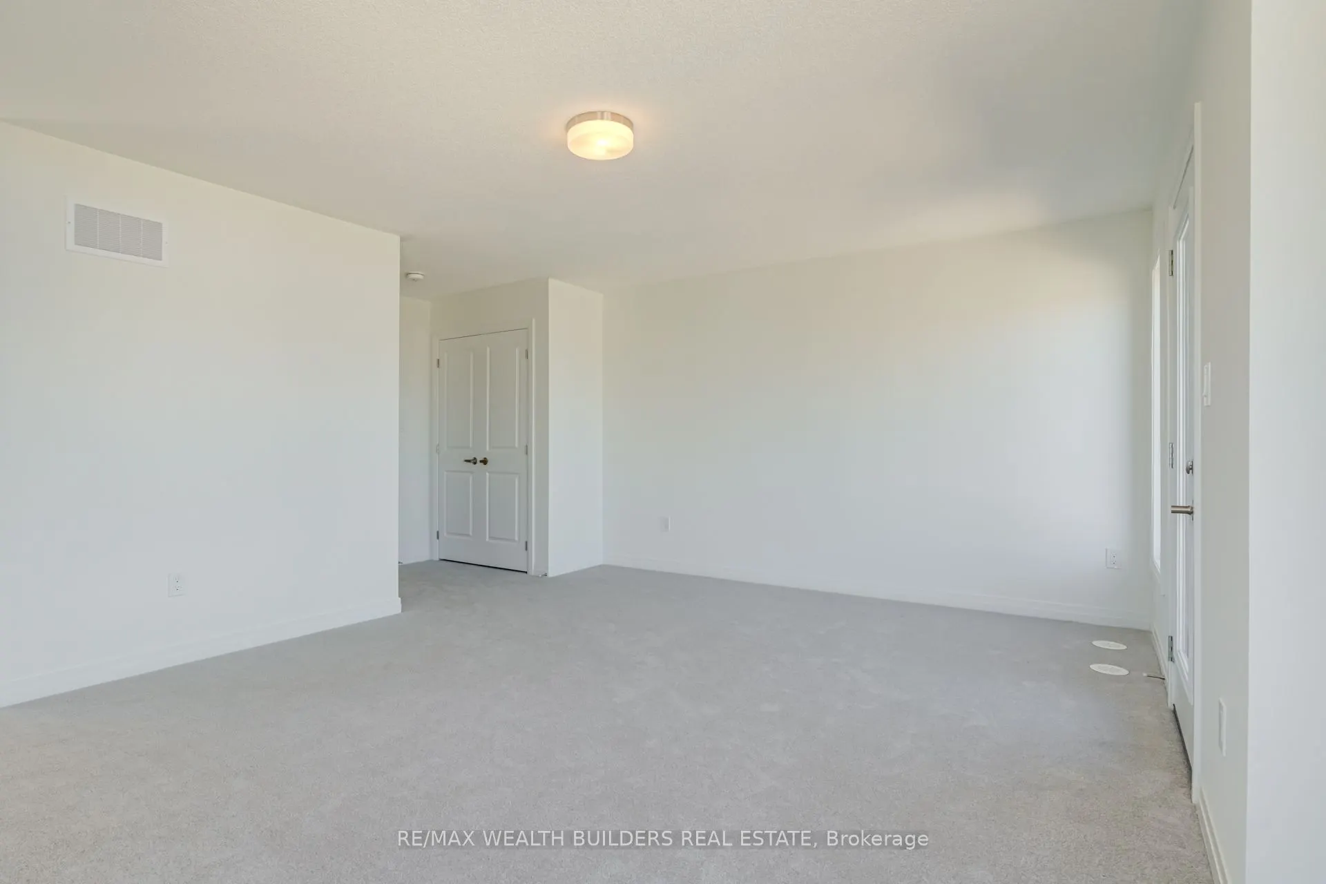 1 Kings Hill Drive