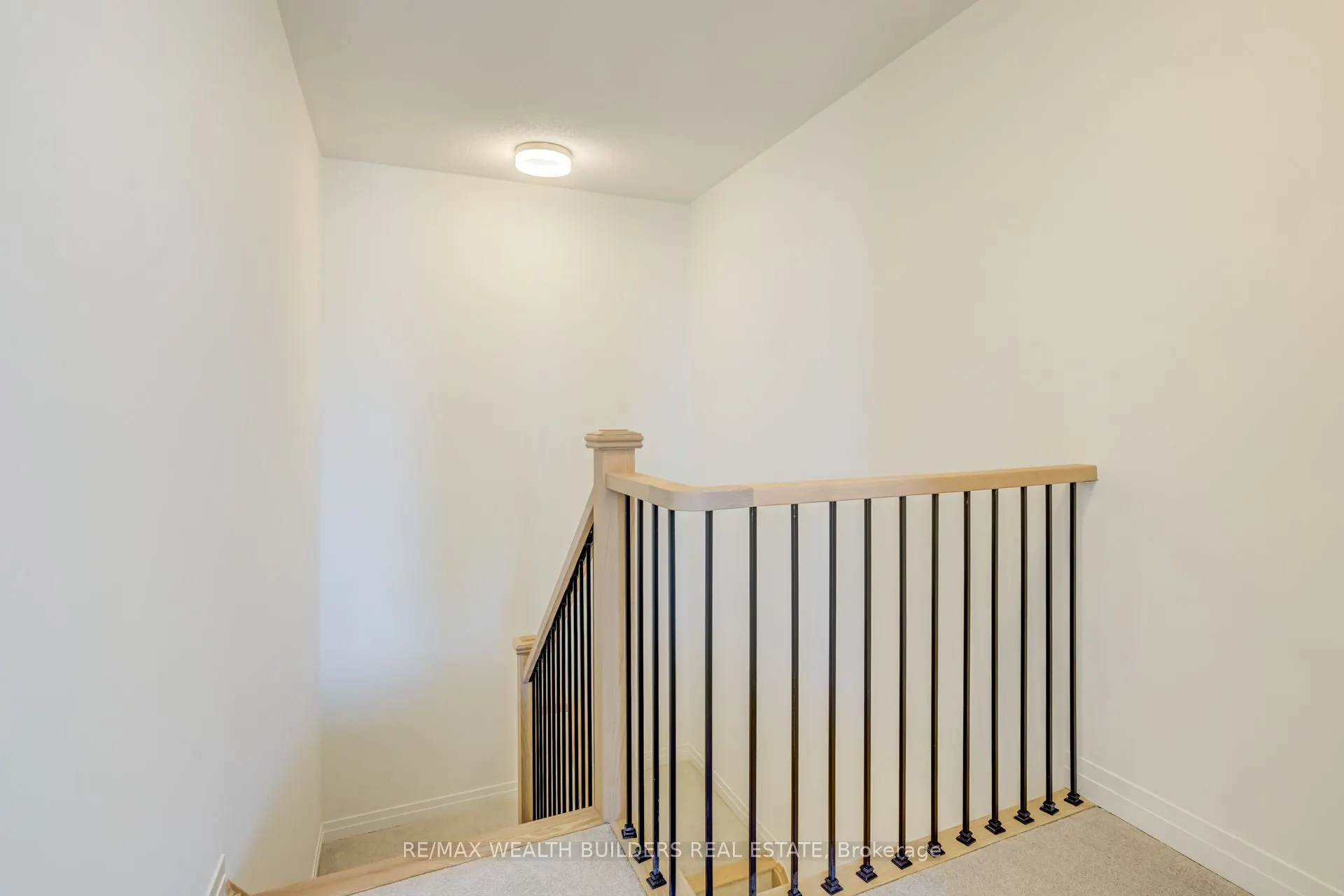 1 Kings Hill Drive
