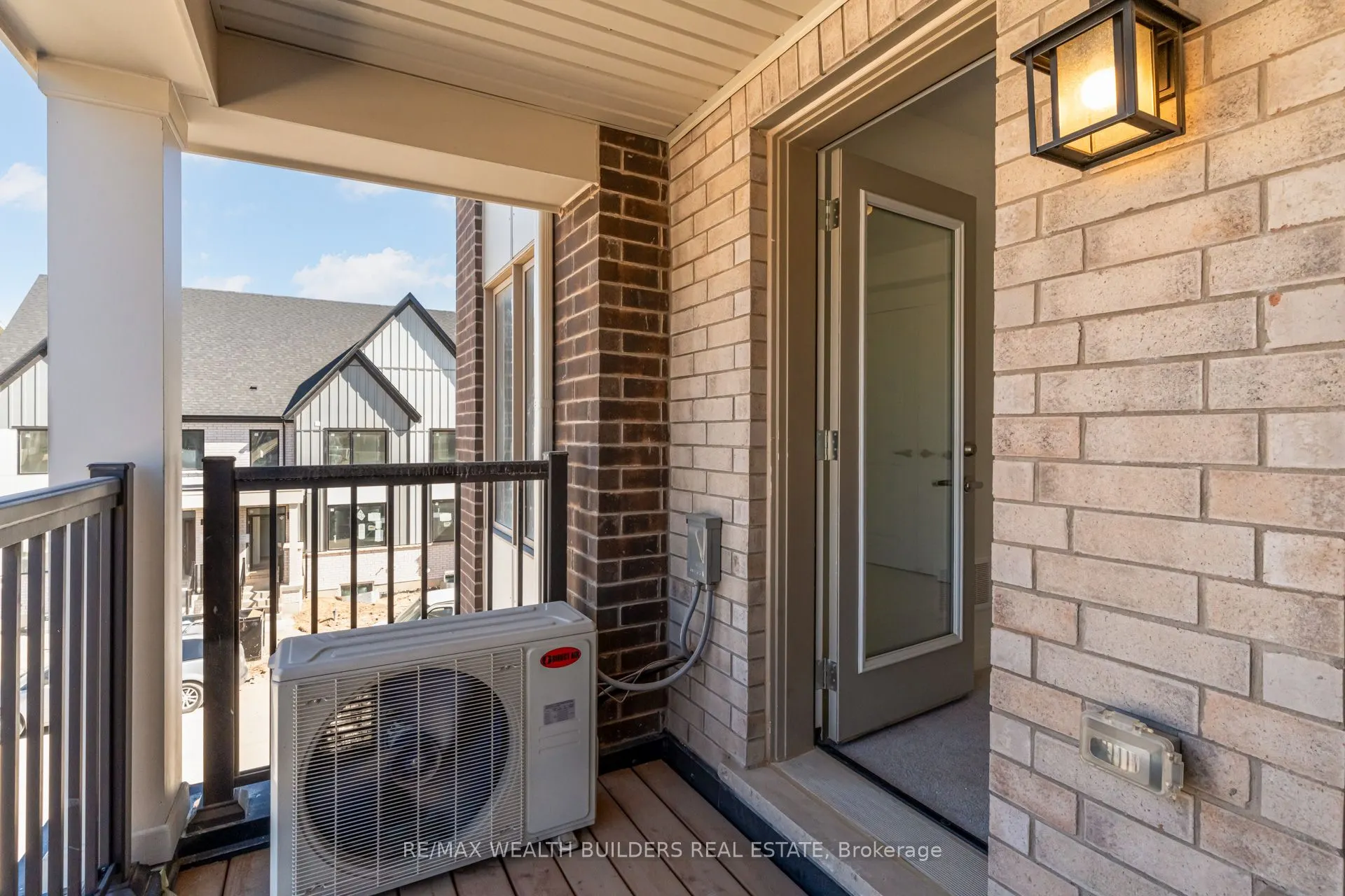 1 Kings Hill Drive