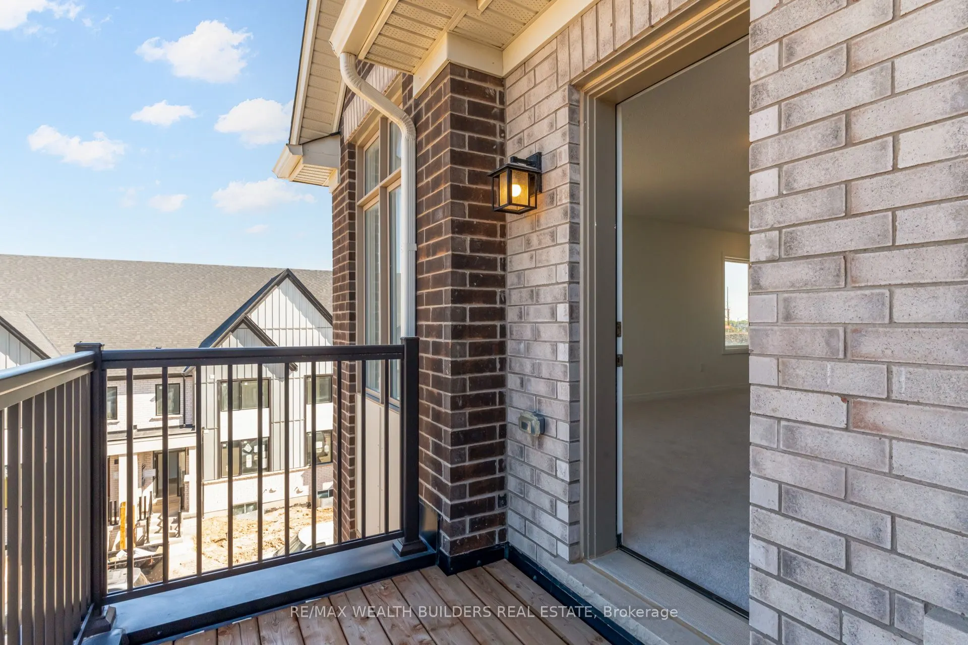 1 Kings Hill Drive