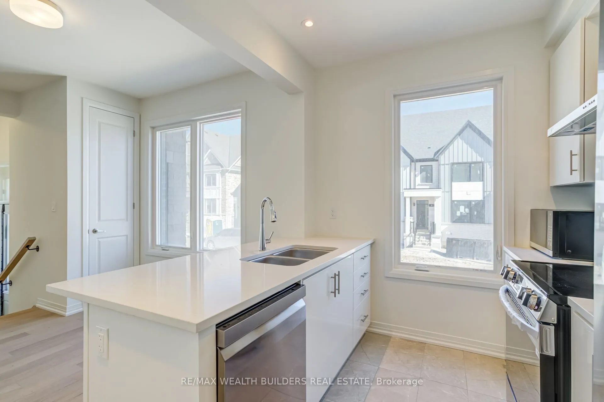 1 Kings Hill Drive
