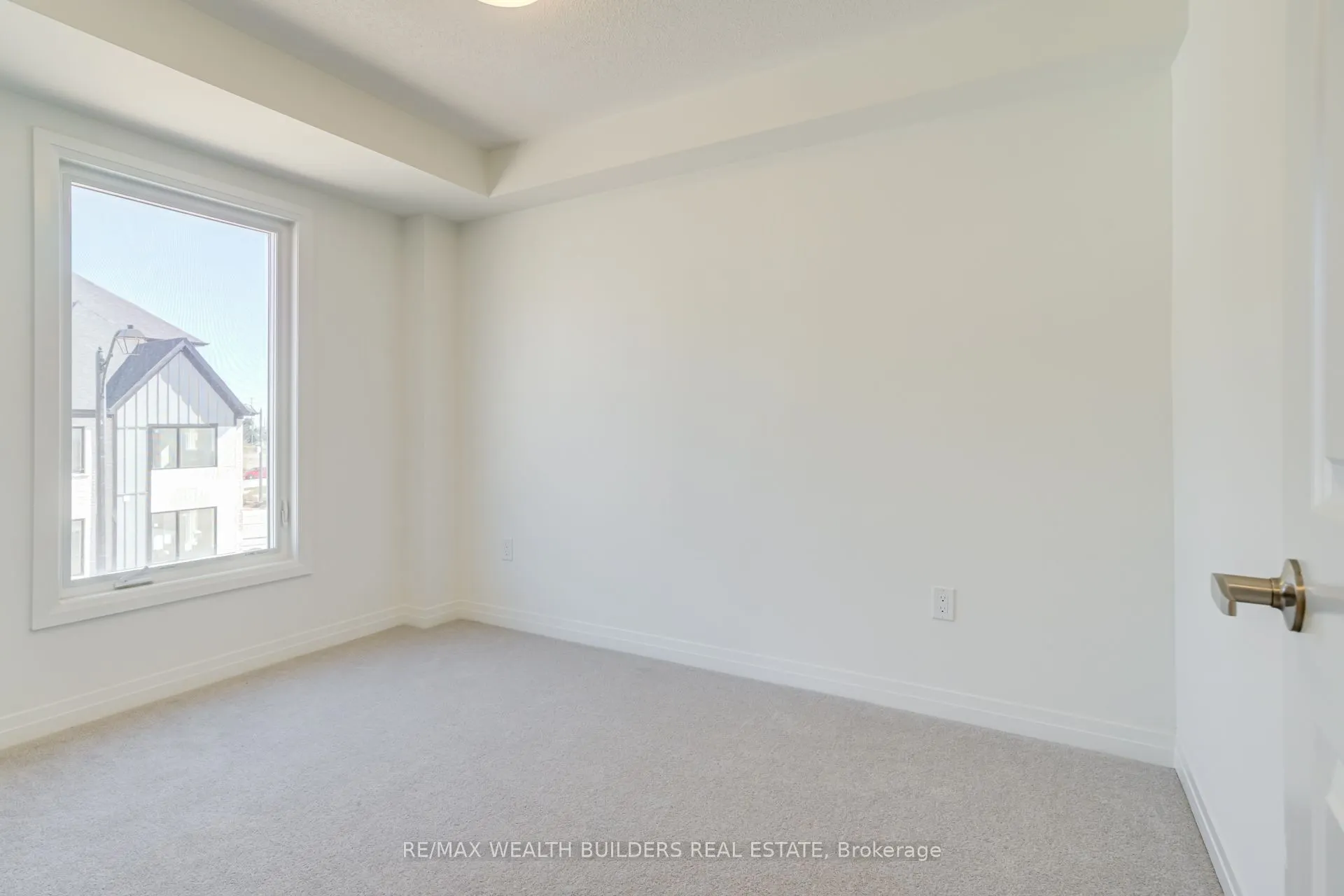 1 Kings Hill Drive