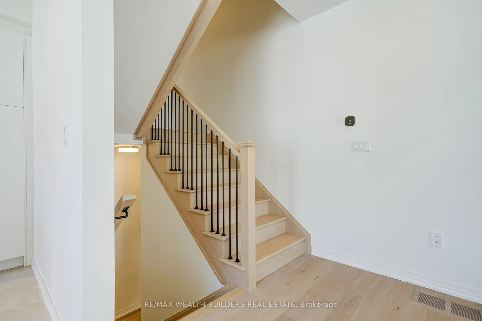 1 Kings Hill Drive