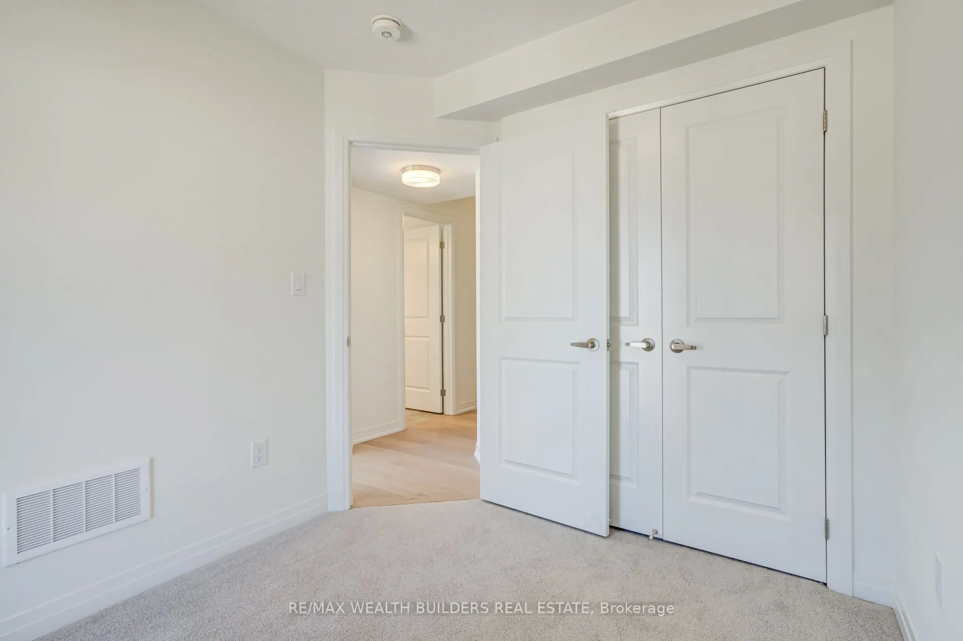 1 Kings Hill Drive