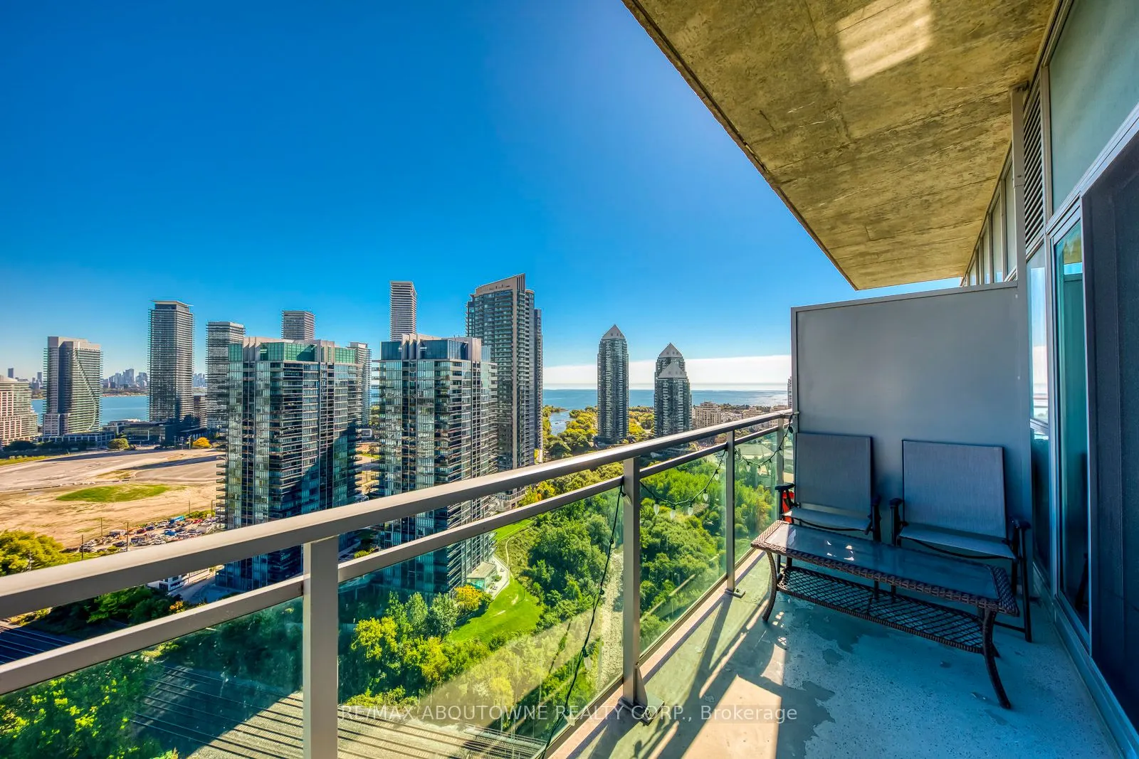 165 Legion Road N, #2524