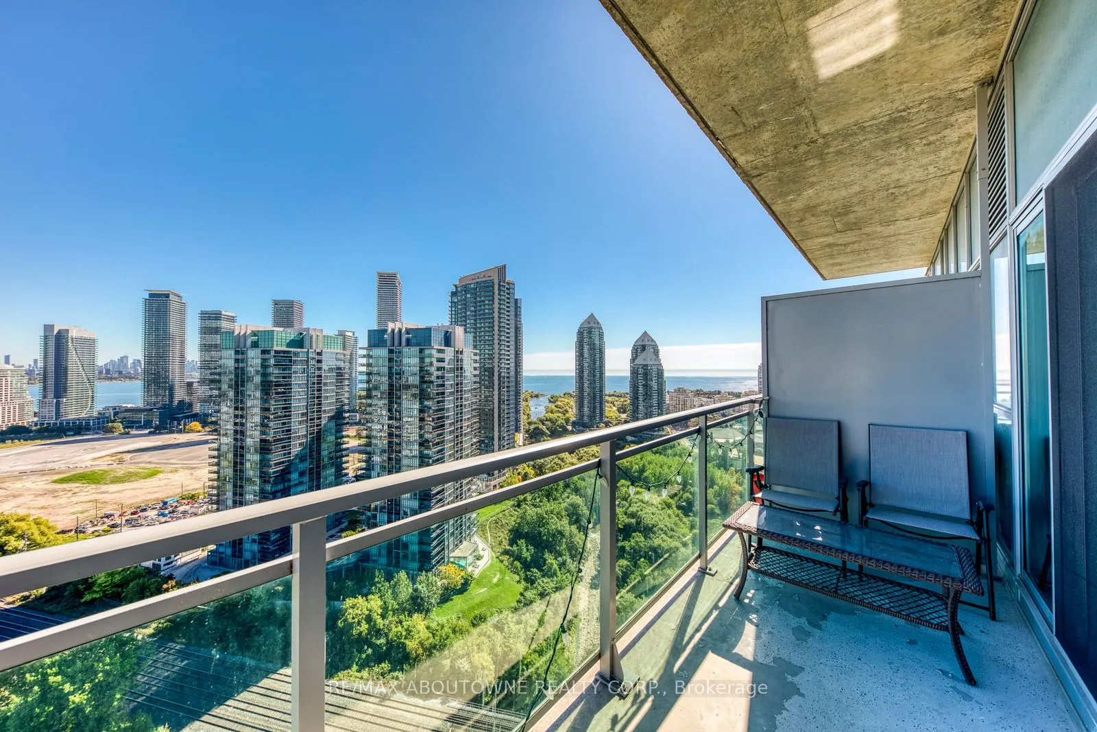 165 Legion Road N, #2524