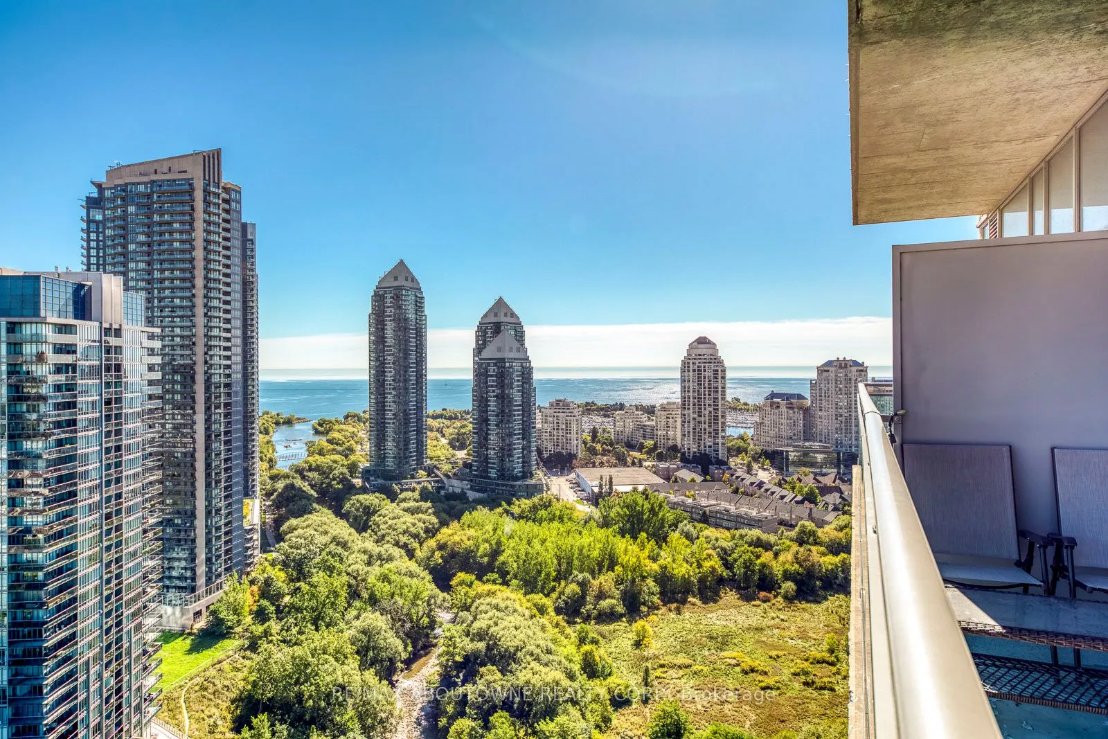 165 Legion Road N, #2524
