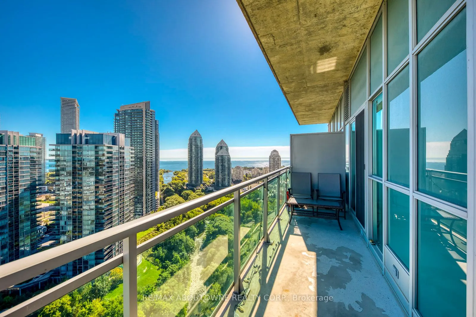 165 Legion Road N, #2524