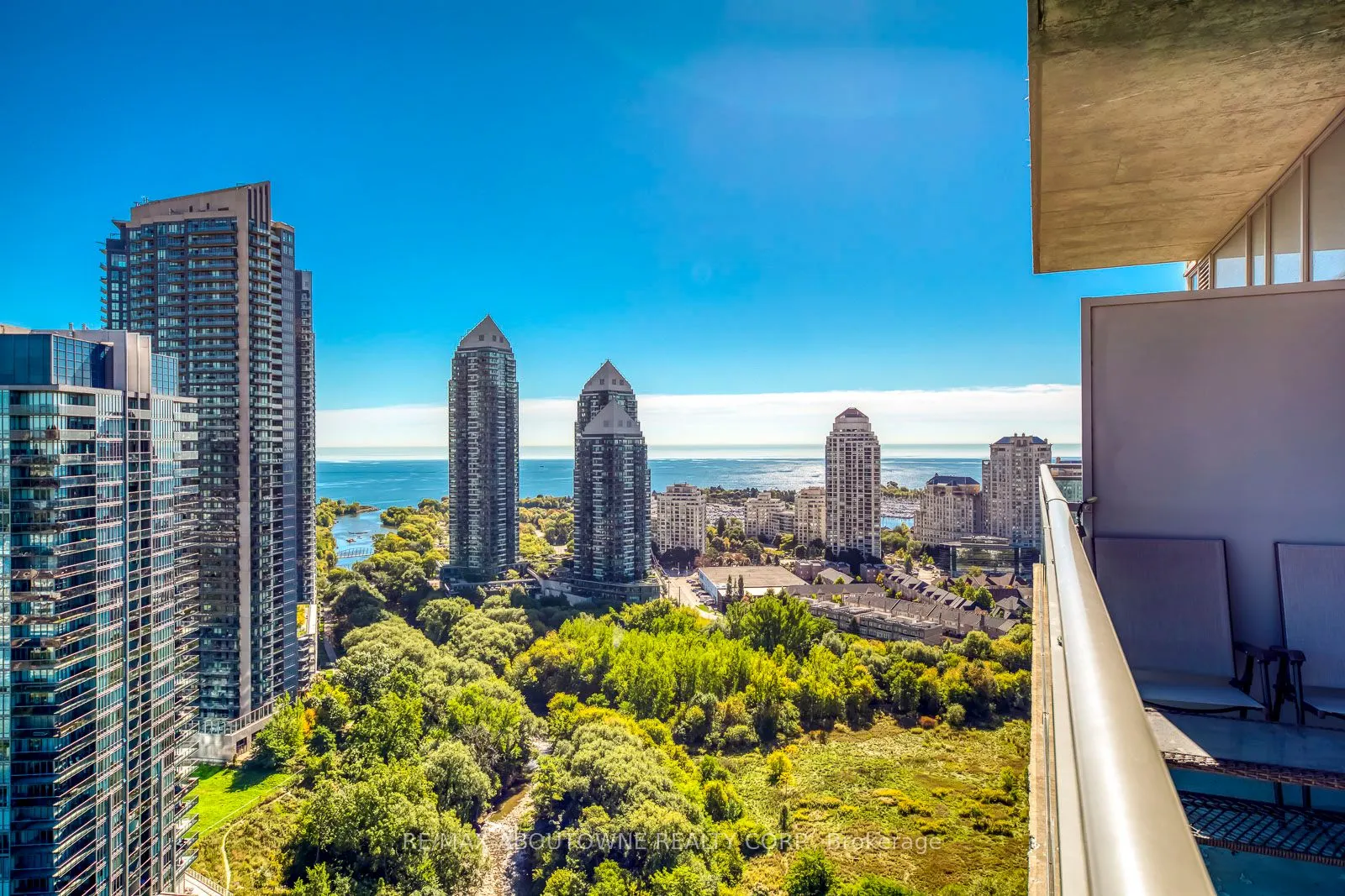165 Legion Road N, #2524
