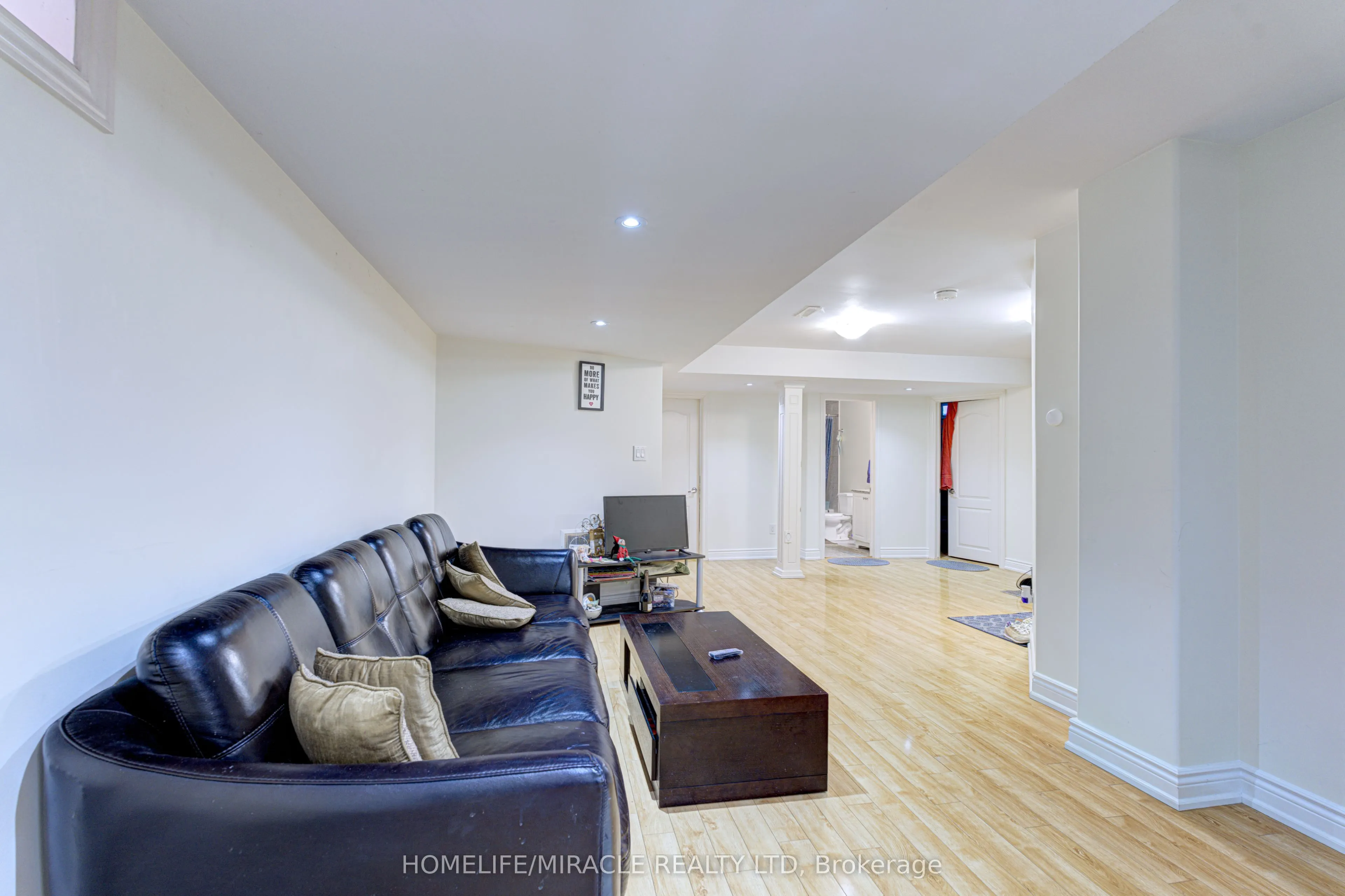 26 Fitzgibson Street