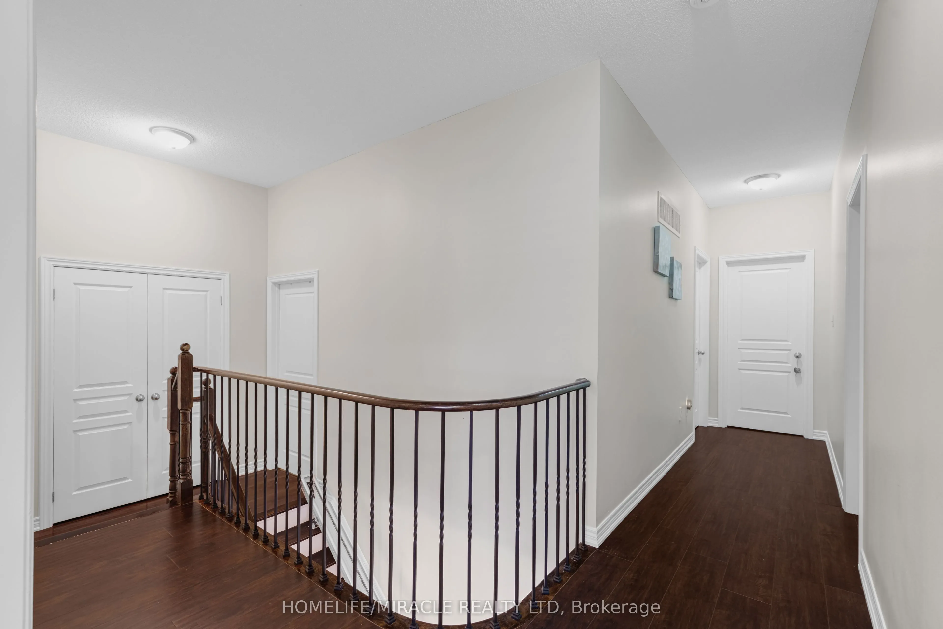 26 Fitzgibson Street