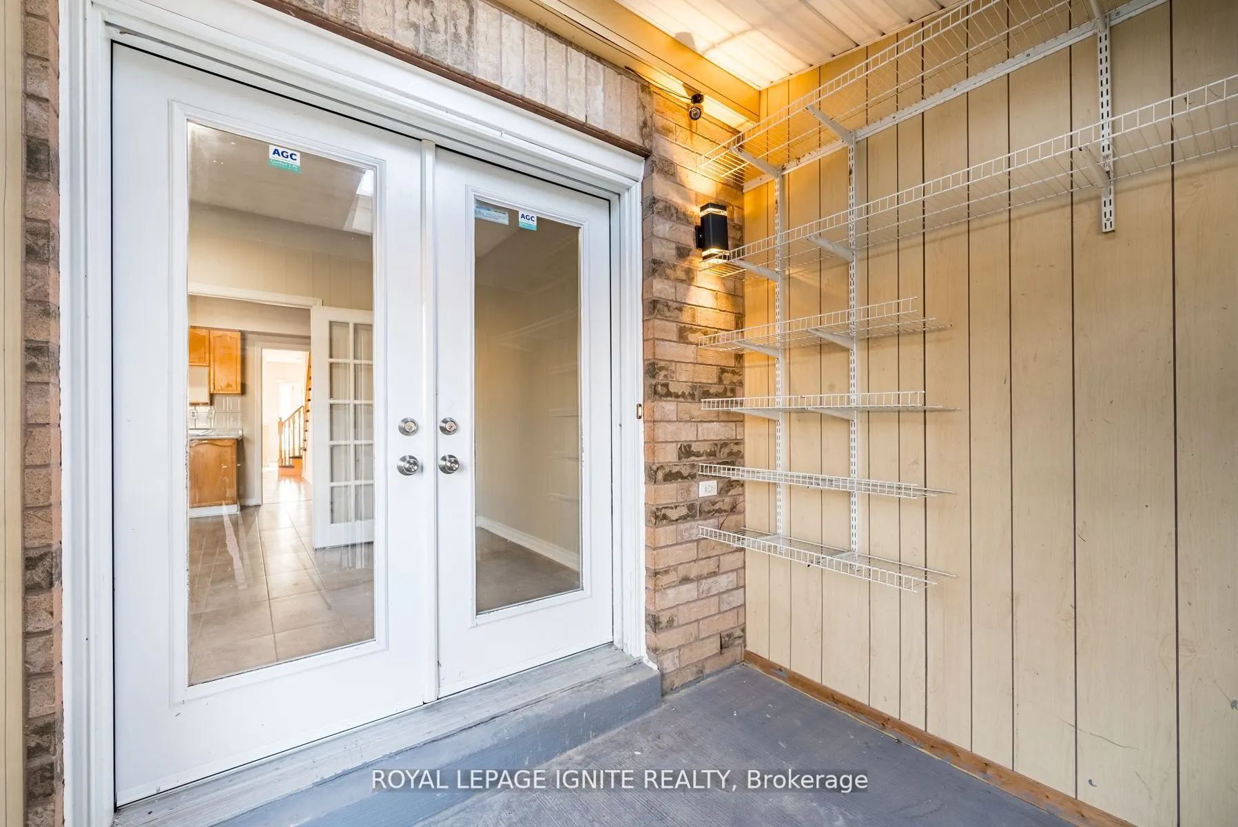 176 Wright Avenue, #UPPER