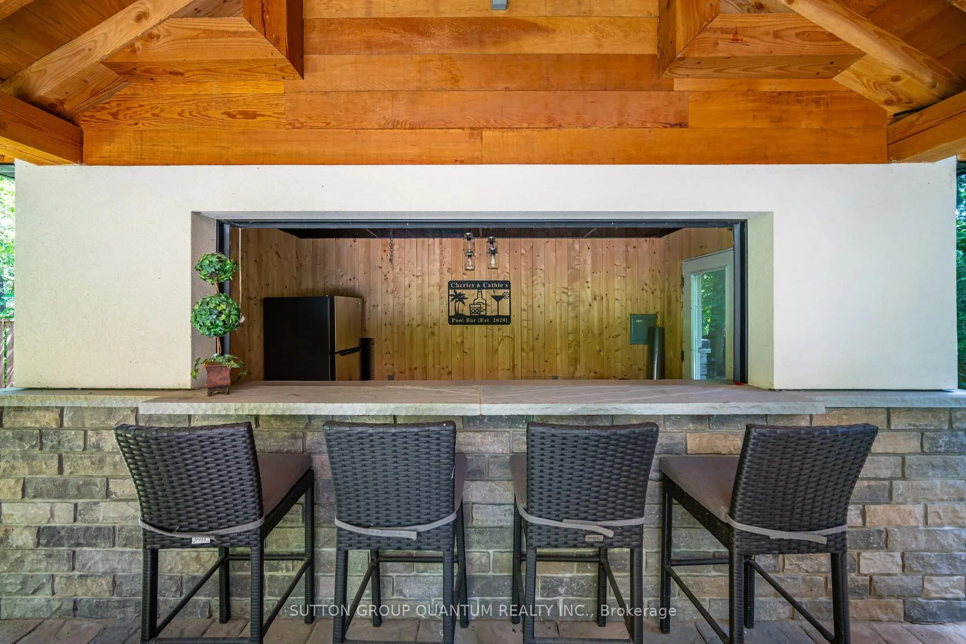 1063 Greenoaks Drive