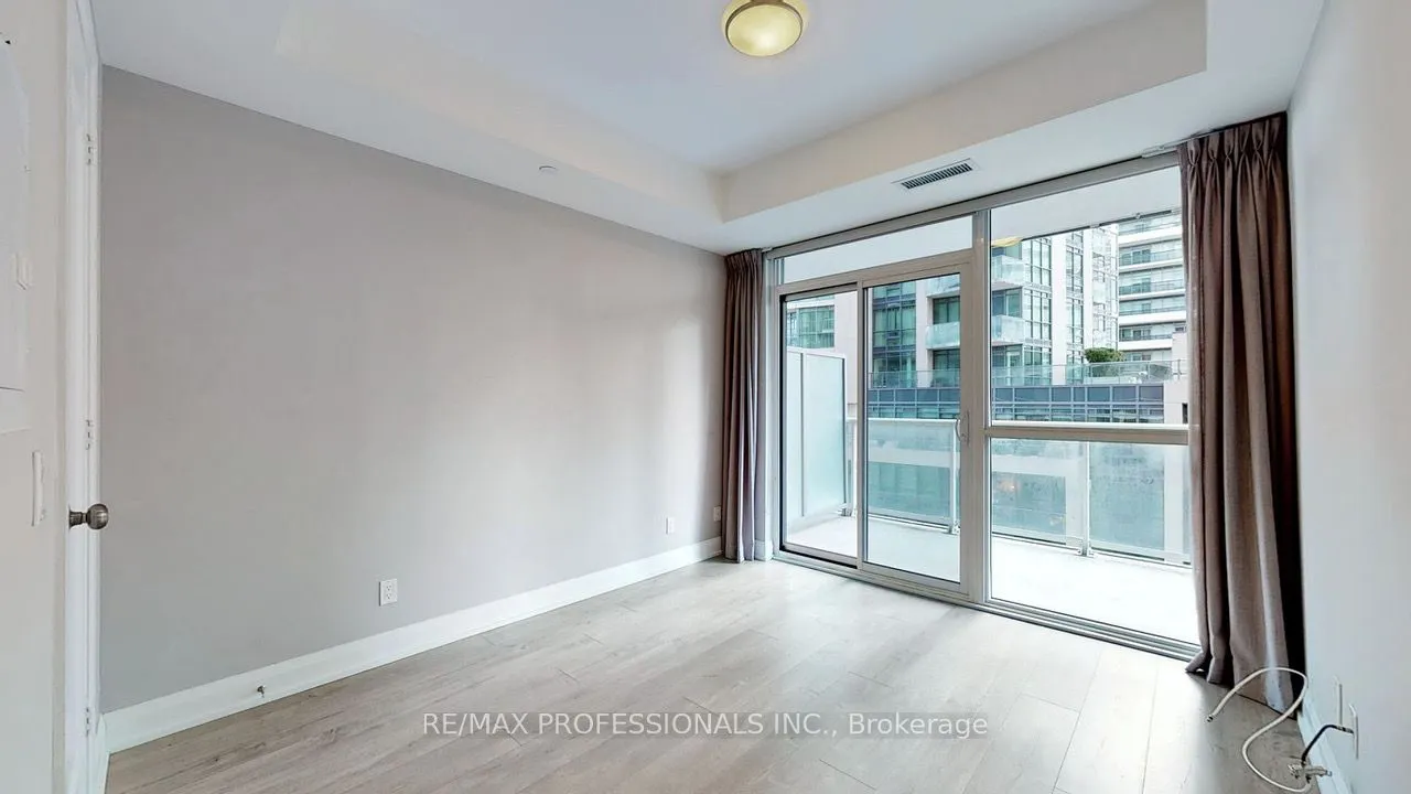 110 Marine Parade Drive, #707