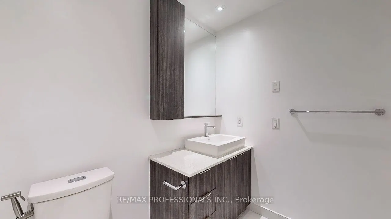 110 Marine Parade Drive, #707