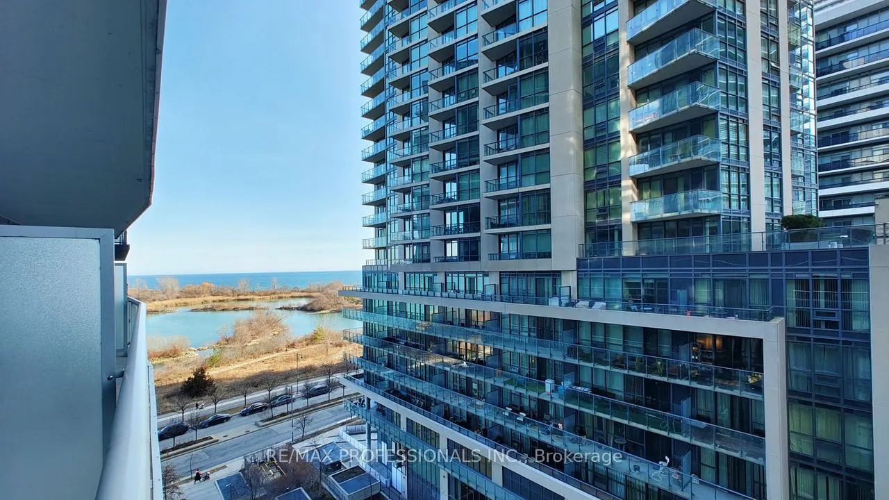 110 Marine Parade Drive, #707