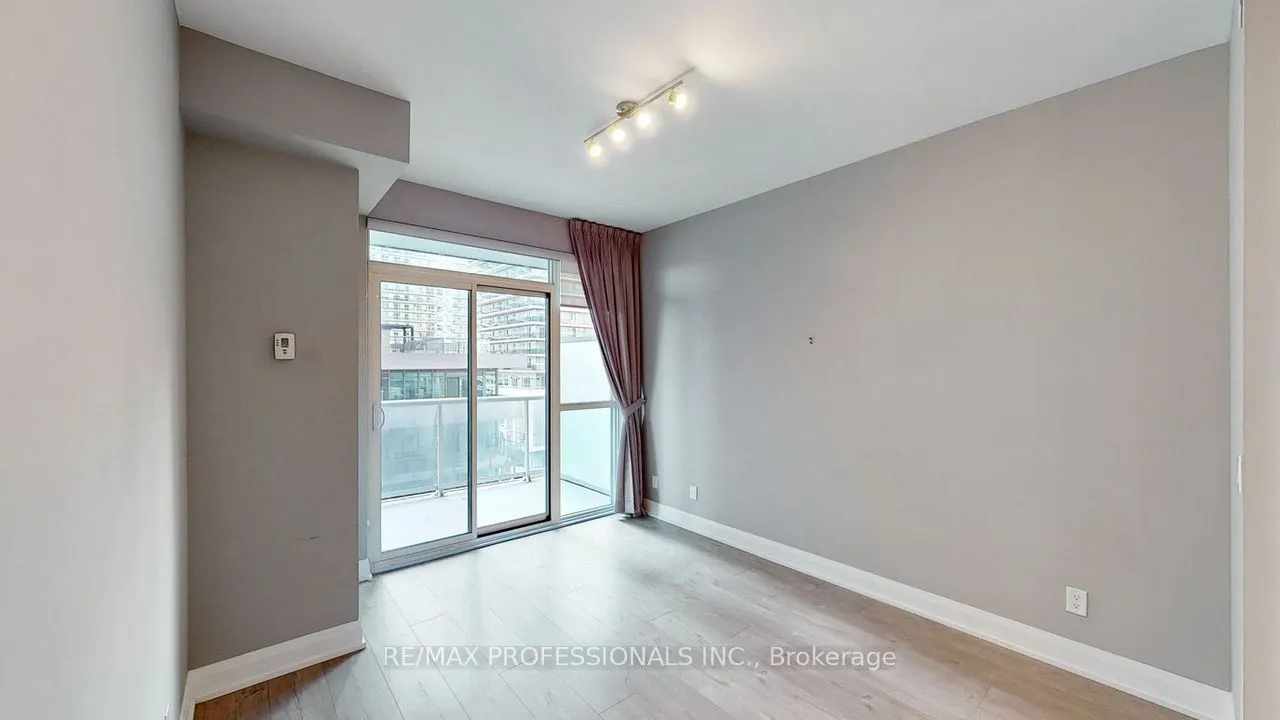 110 Marine Parade Drive, #707