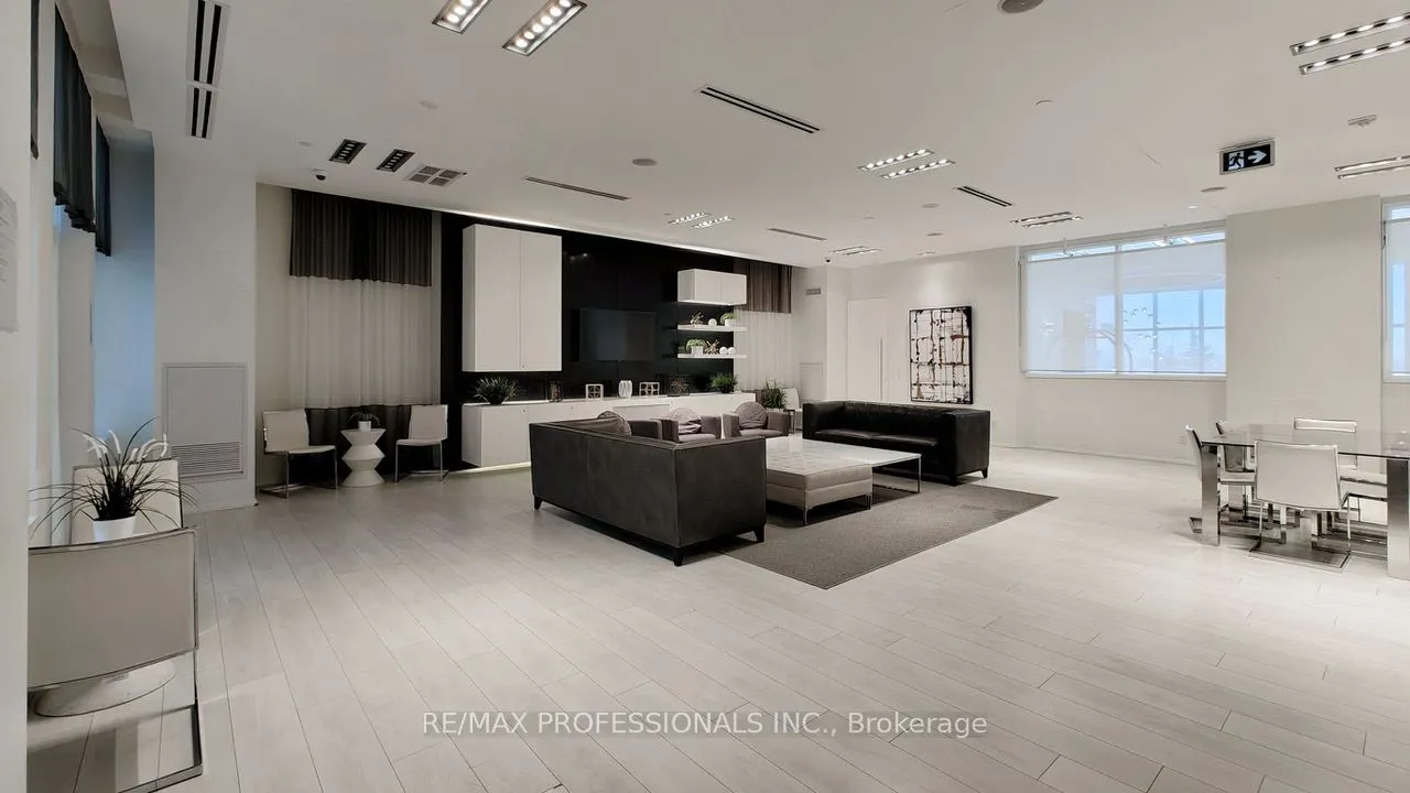 110 Marine Parade Drive, #707