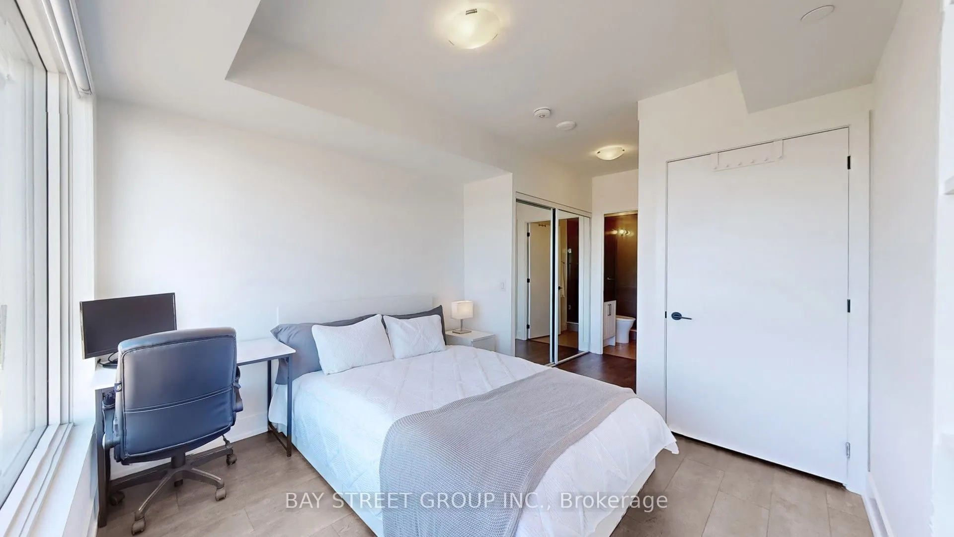 2450 Old Bronte Road E, #710