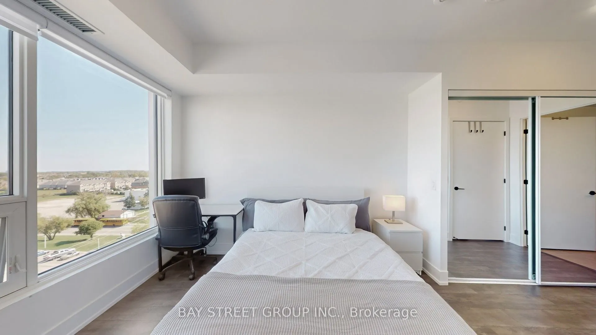 2450 Old Bronte Road E, #710