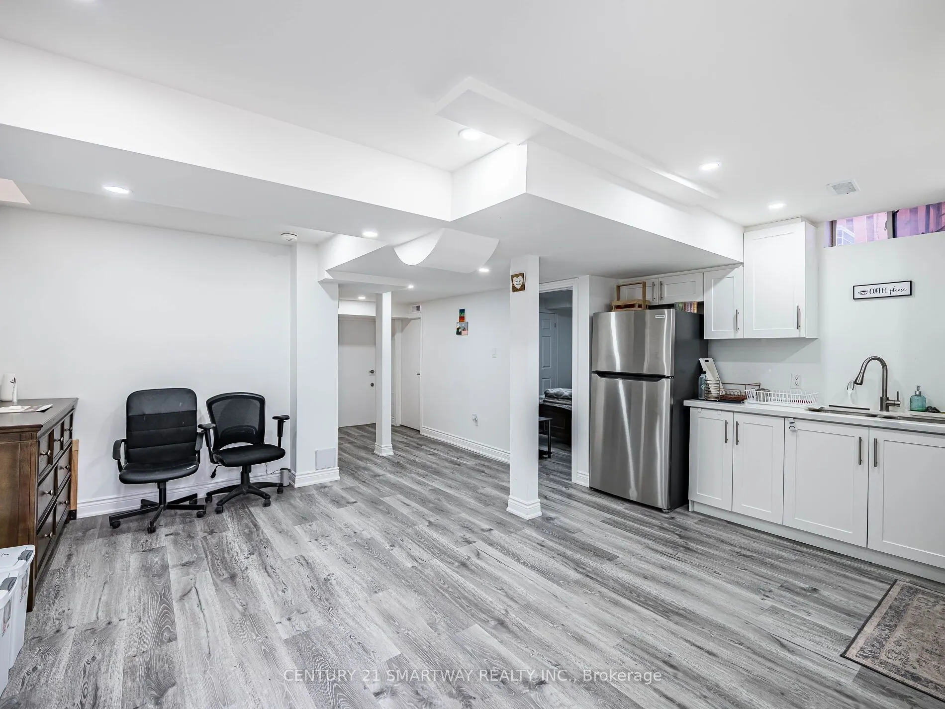 124 Porchlight Road