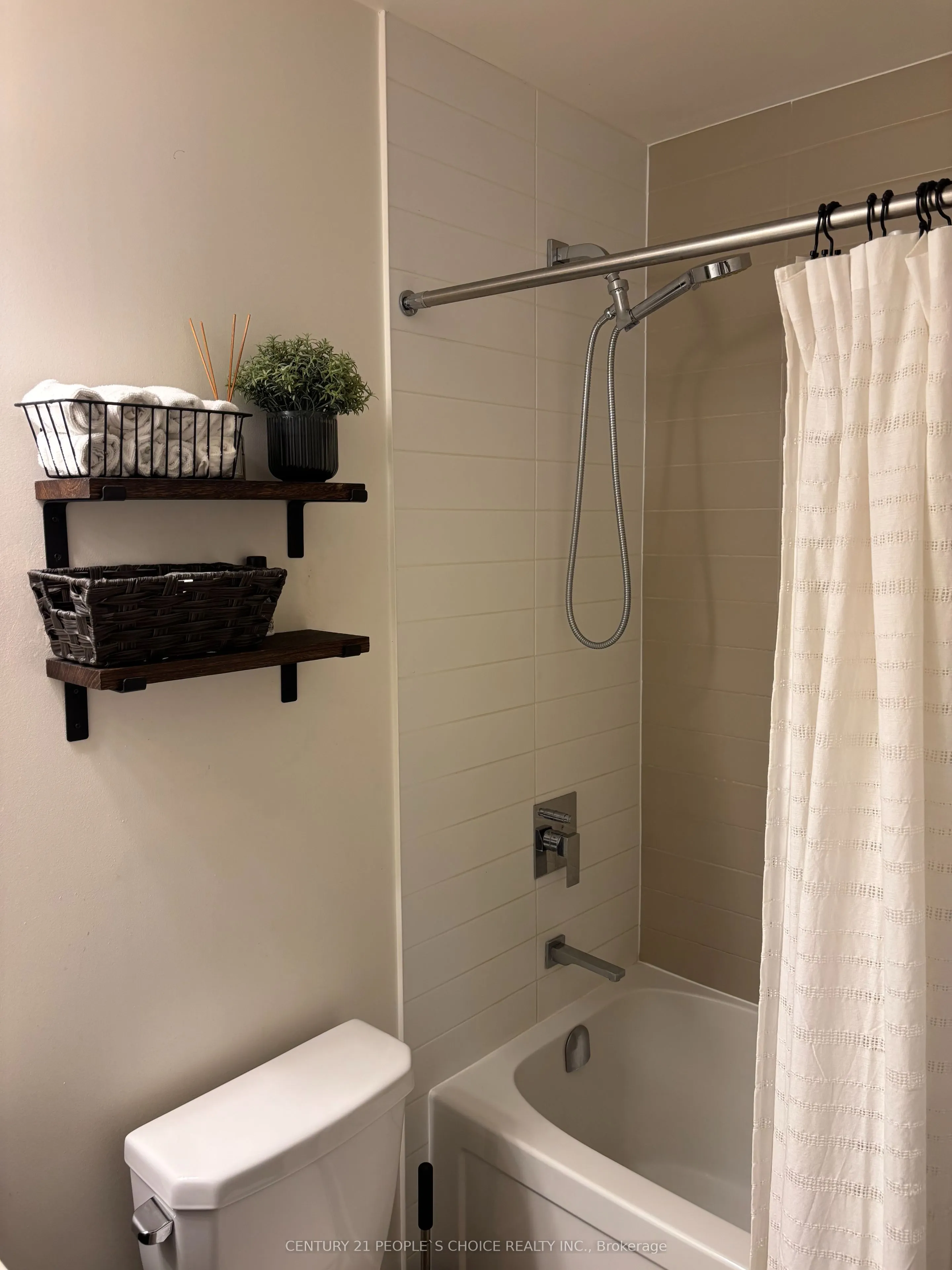 510 Curran Place, #505