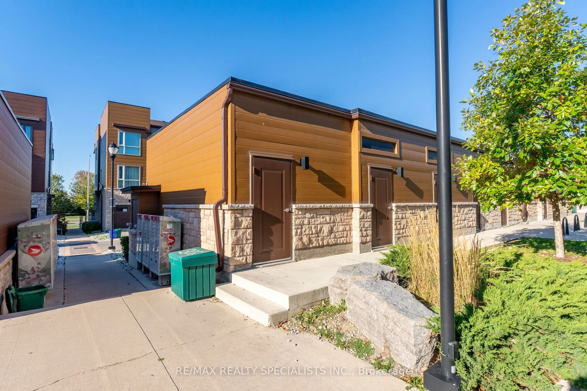 2375 Bronte Road, #210