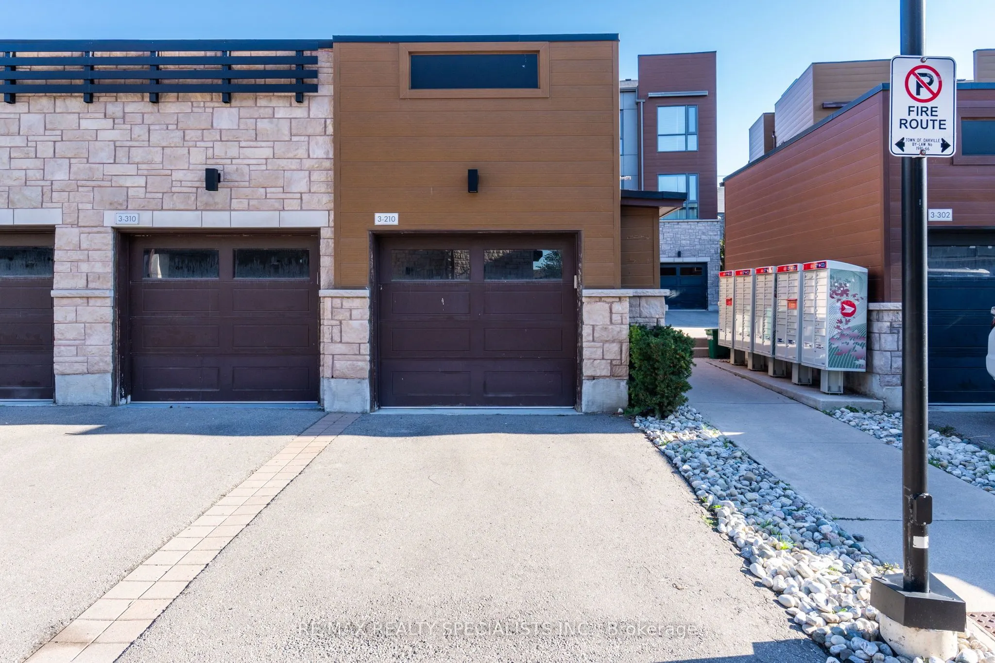 2375 Bronte Road, #210